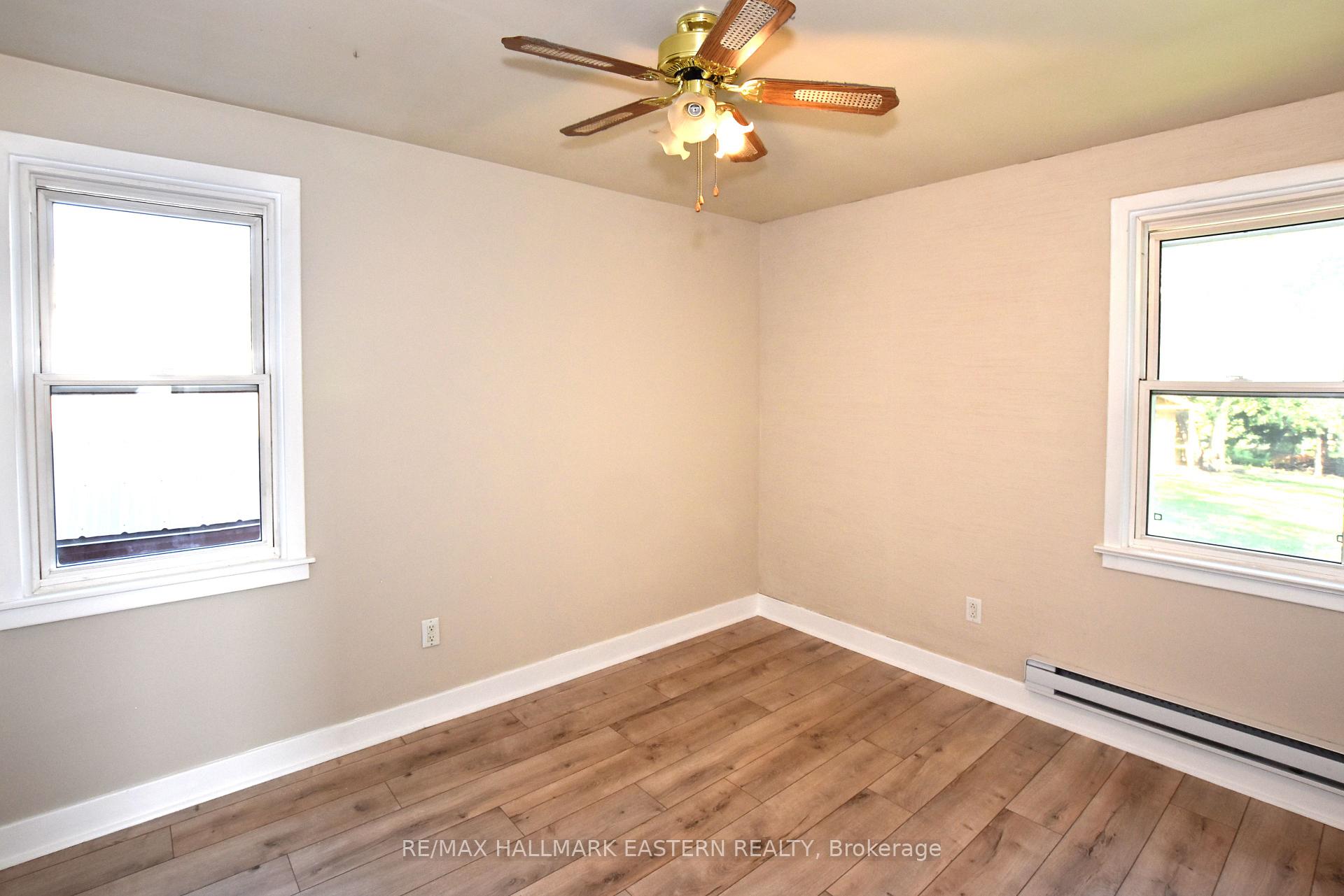 Photo 21 of 289 Bennet Street, Peterborough, Northcrest Ward 5 — HOMEH