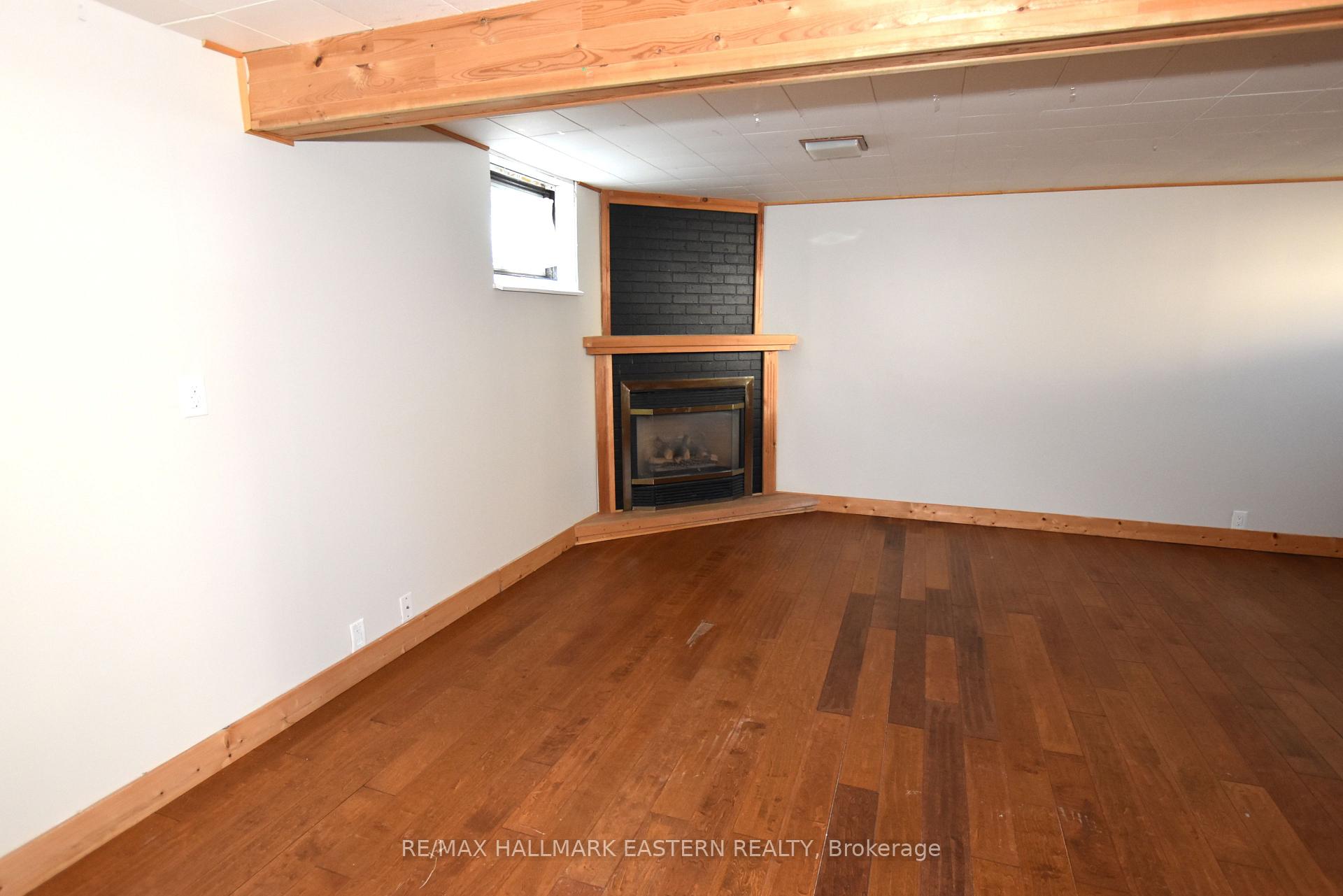 Photo 28 of 289 Bennet Street, Peterborough, Northcrest Ward 5 — HOMEH