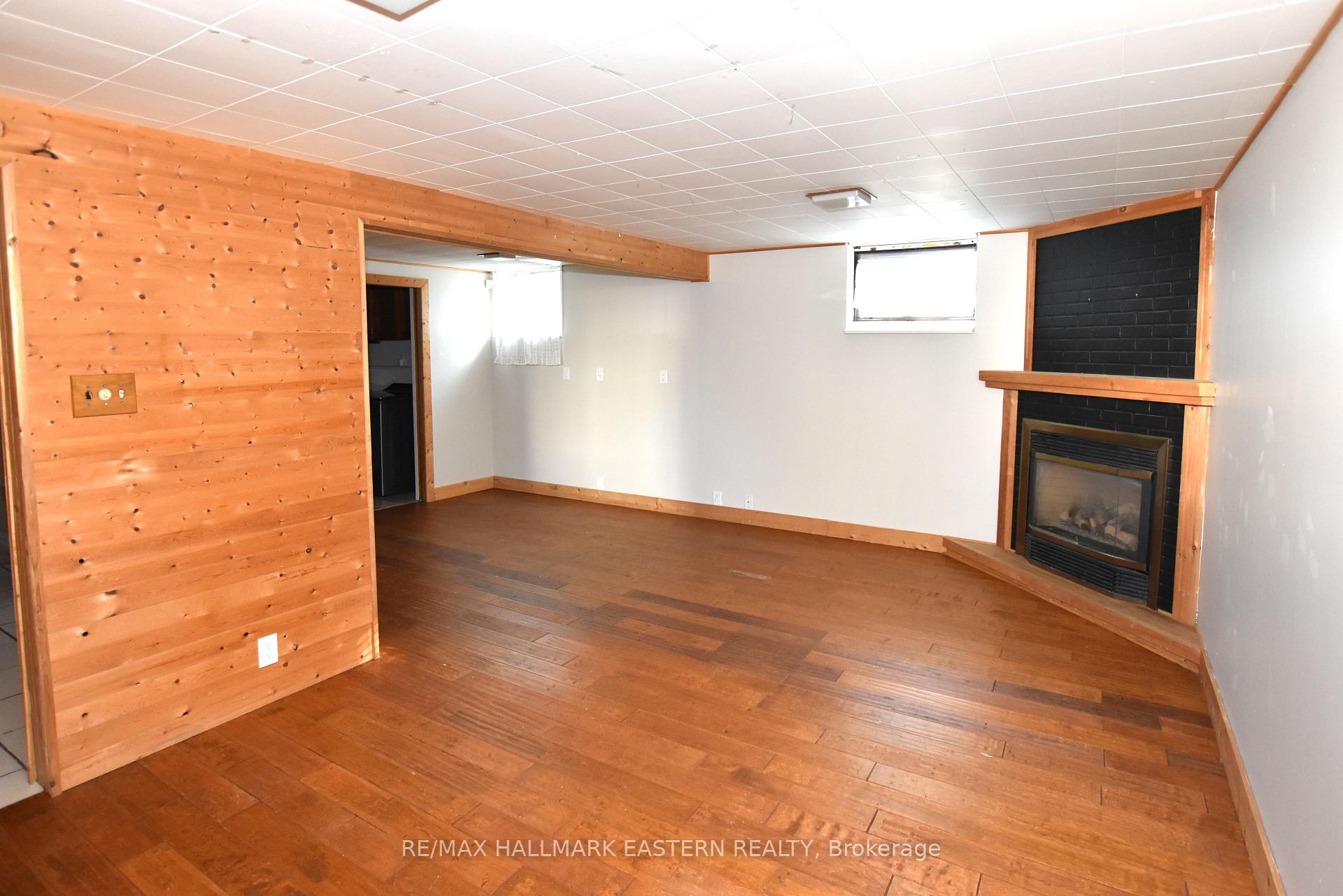 Photo 27 of 289 Bennet Street, Peterborough, Northcrest Ward 5 — HOMEH