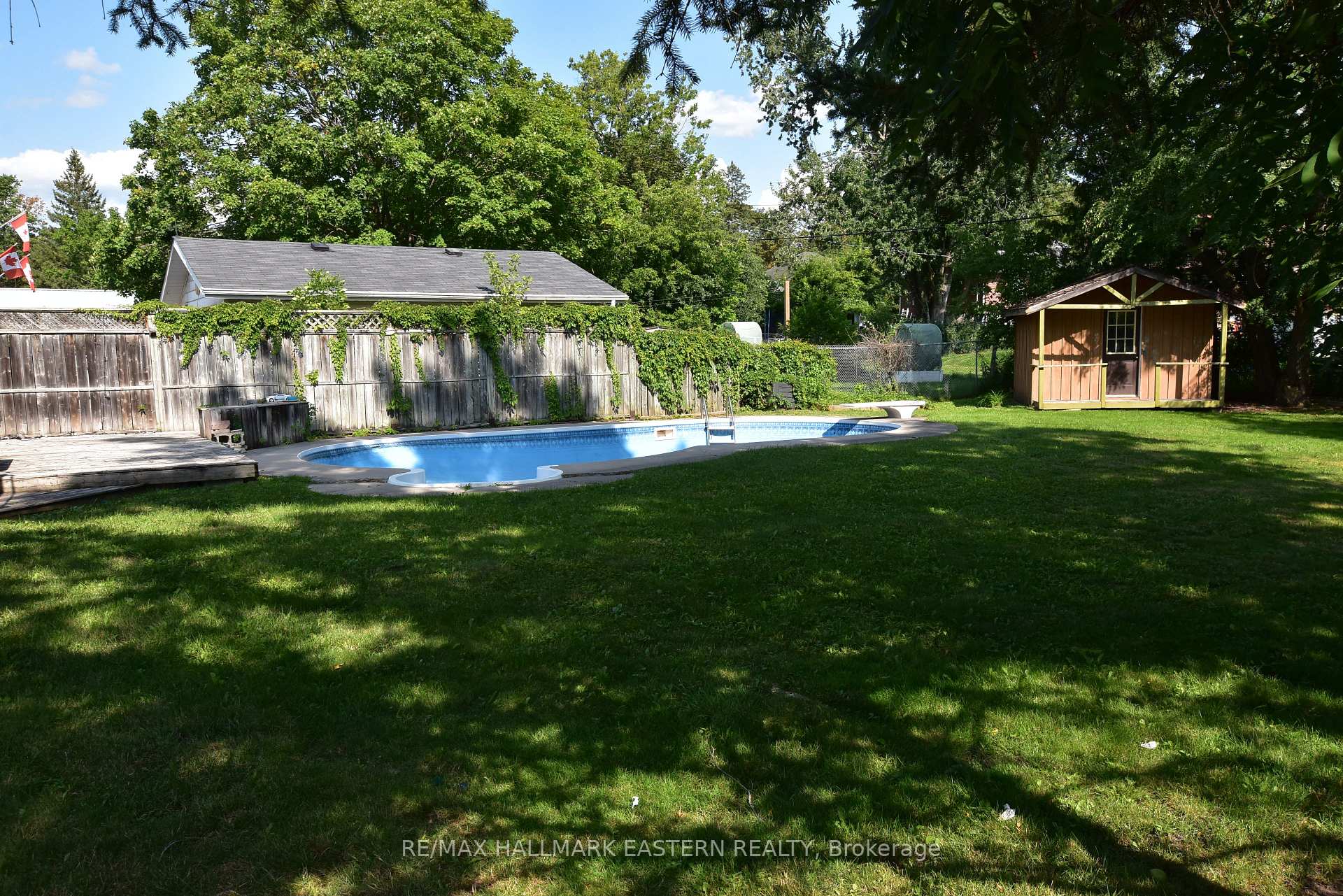 Photo 40 of 289 Bennet Street, Peterborough, Northcrest Ward 5 — HOMEH