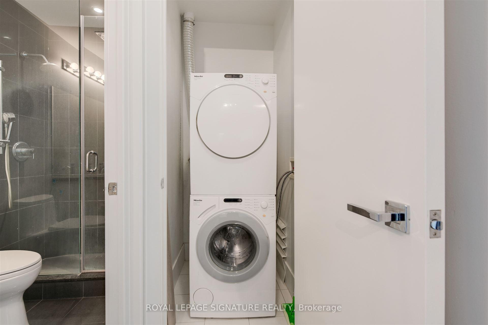 Photo 13 of Unit 424, 29 Queens Quay E, Toronto, Waterfront Communities — HOMEH