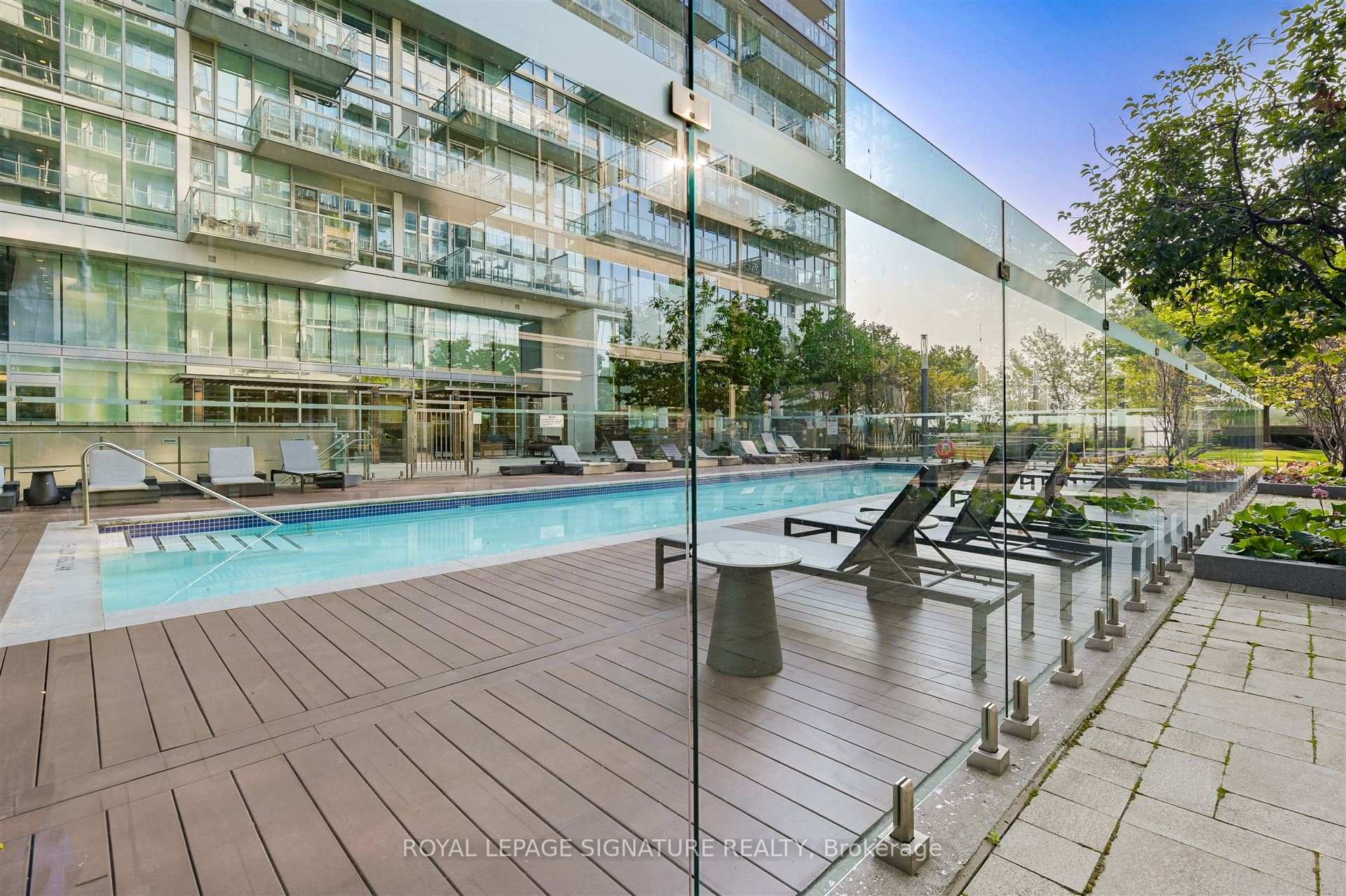 Photo 14 of Unit 424, 29 Queens Quay E, Toronto, Waterfront Communities — HOMEH