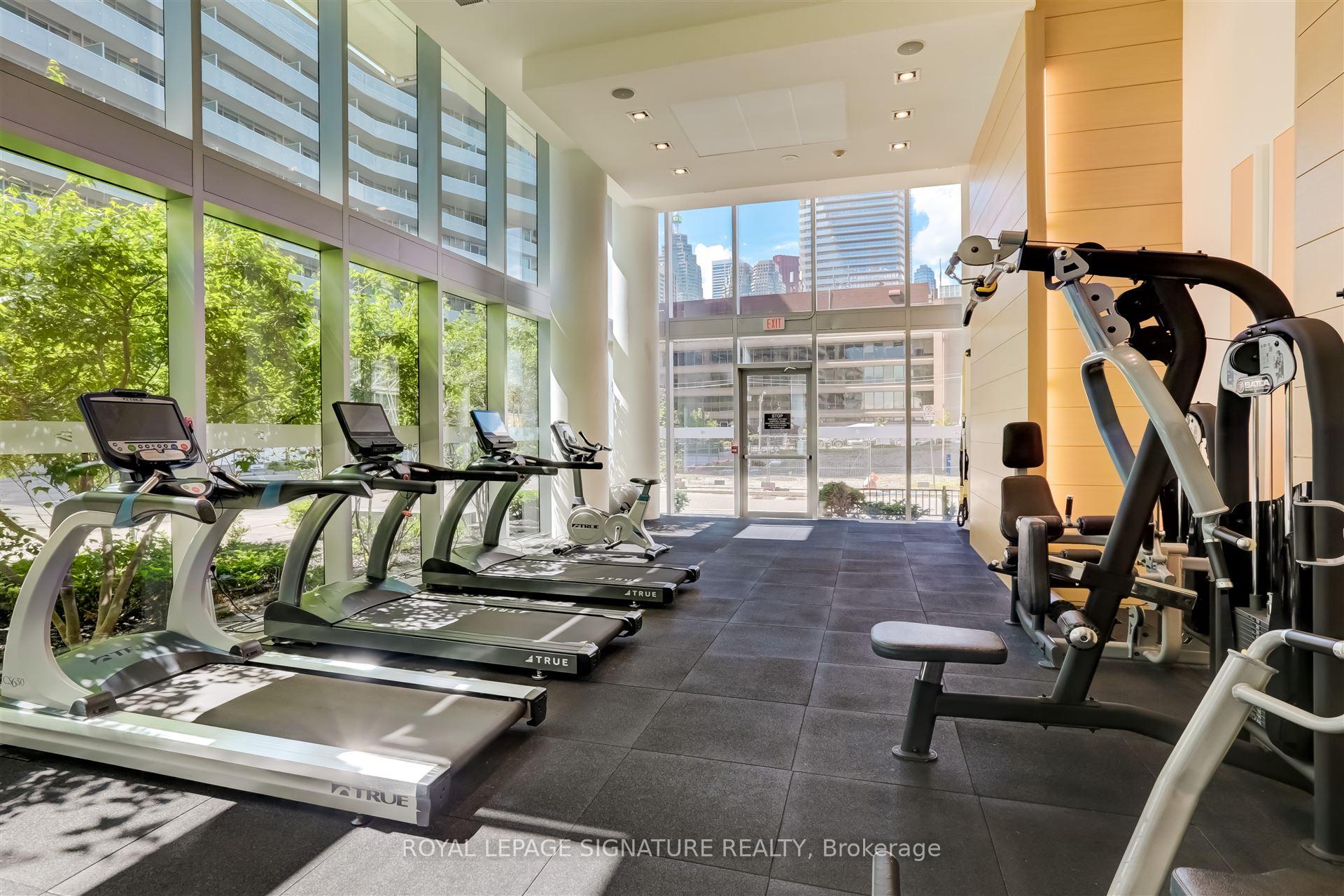 Photo 18 of Unit 424, 29 Queens Quay E, Toronto, Waterfront Communities — HOMEH