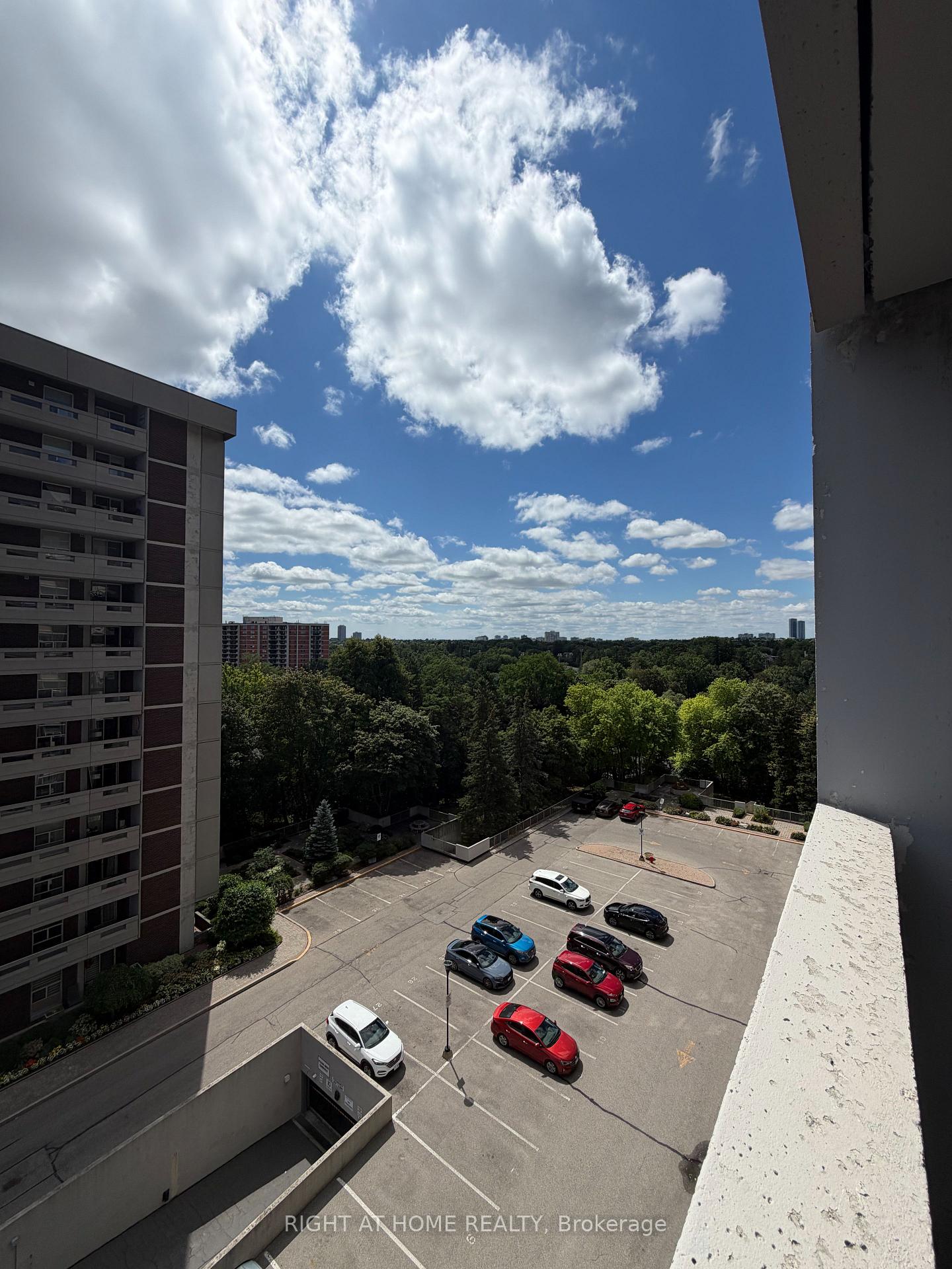 Photo 23 of Unit 802, 60 Inverlochy Boulevard, Markham, Royal Orchard — HOMEH