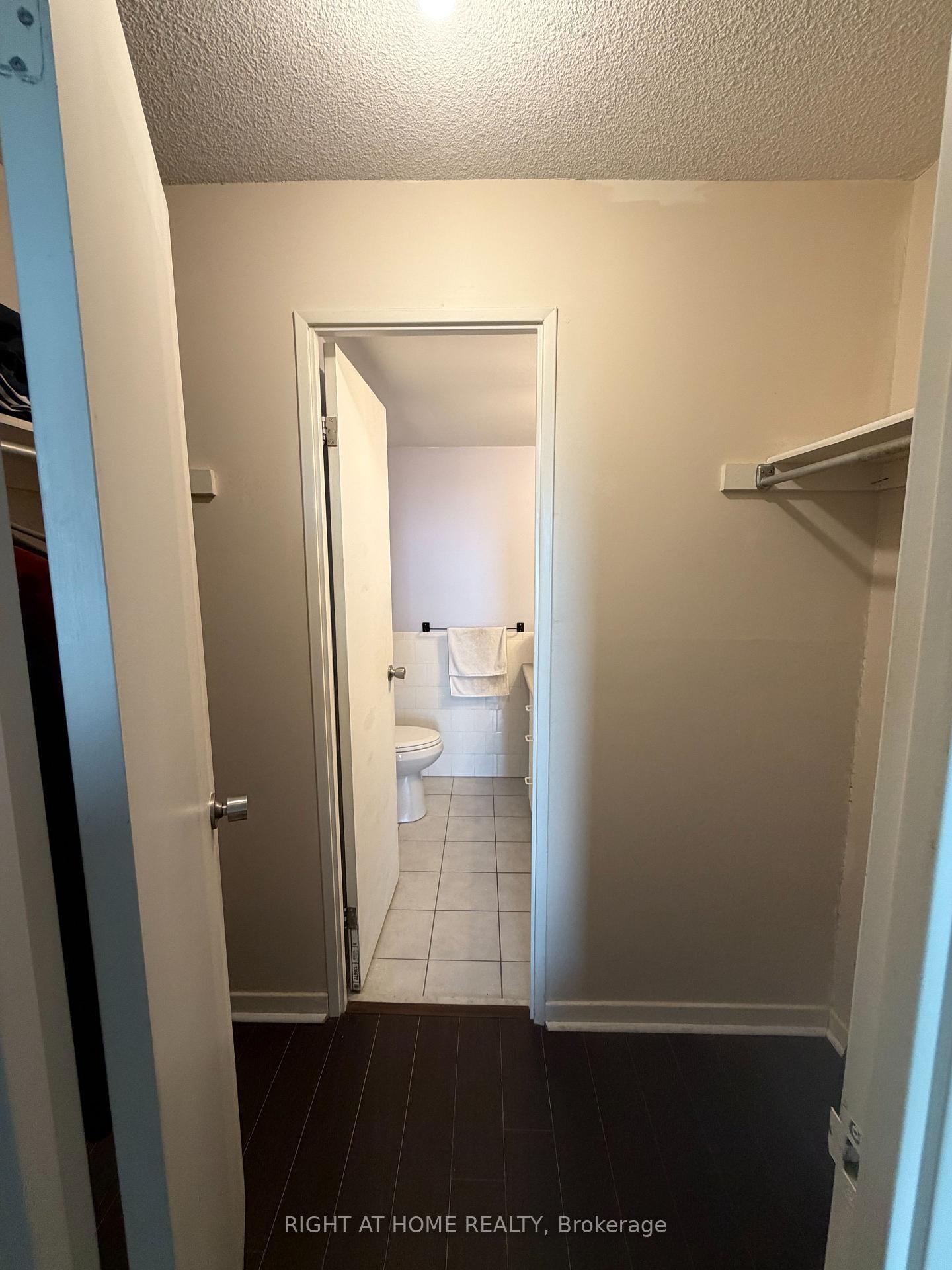 Photo 14 of Unit 802, 60 Inverlochy Boulevard, Markham, Royal Orchard — HOMEH