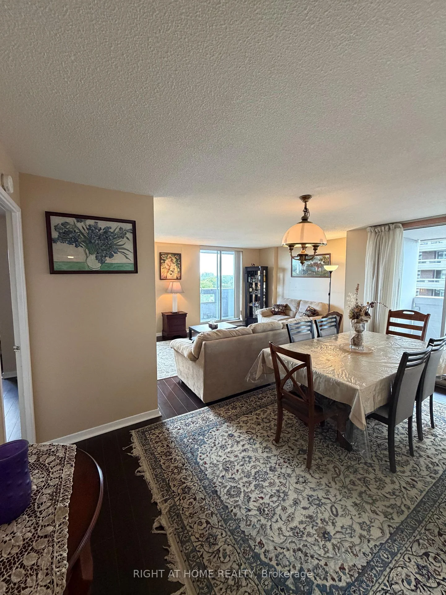 Photo 12 of Unit 802, 60 Inverlochy Boulevard, Markham, Royal Orchard — HOMEH