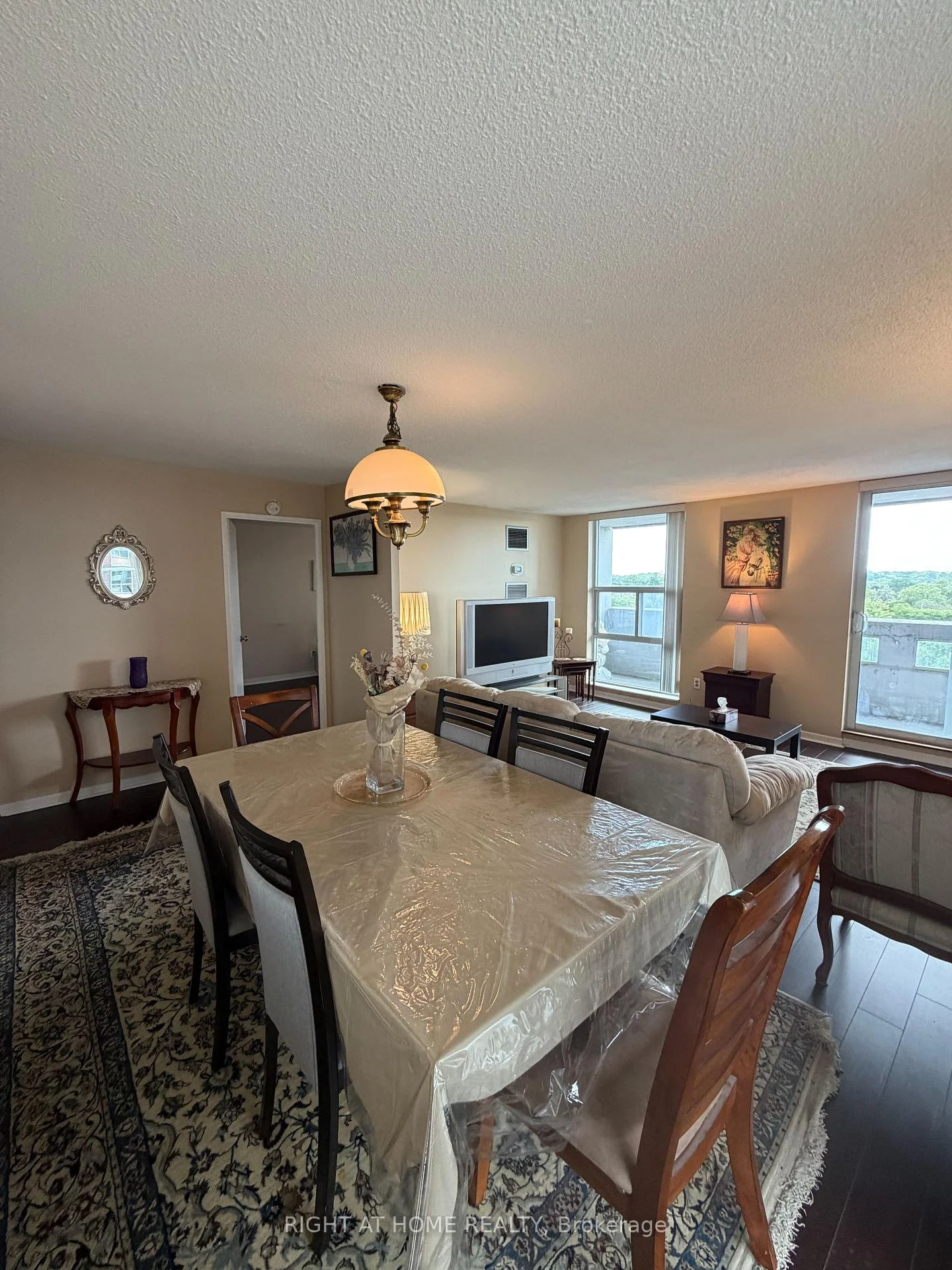 Photo 13 of Unit 802, 60 Inverlochy Boulevard, Markham, Royal Orchard — HOMEH