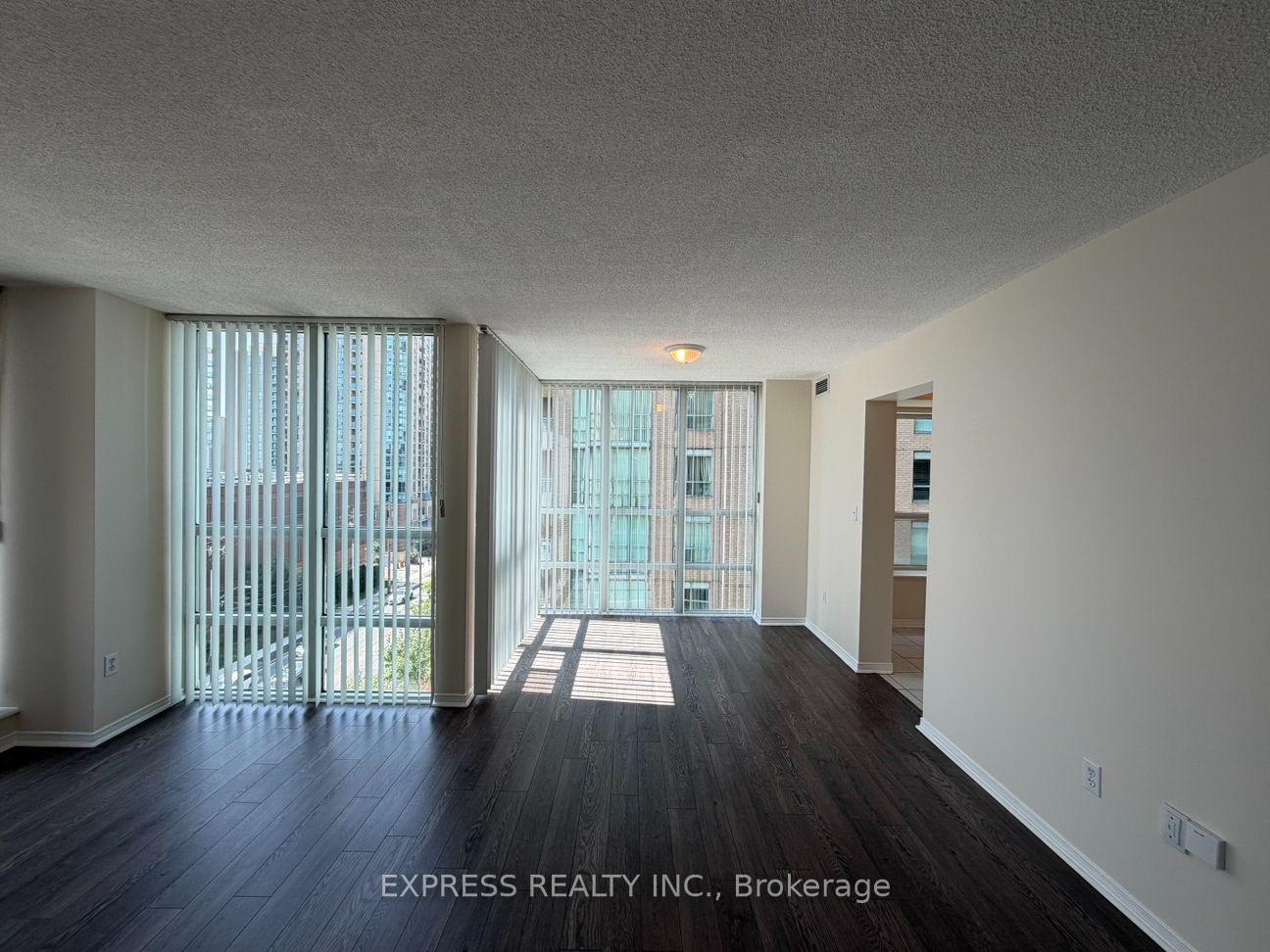 Photo 9 of Unit PH11, 39 Pemberton Avenue, North York, Newtonbrook East — HOMEH