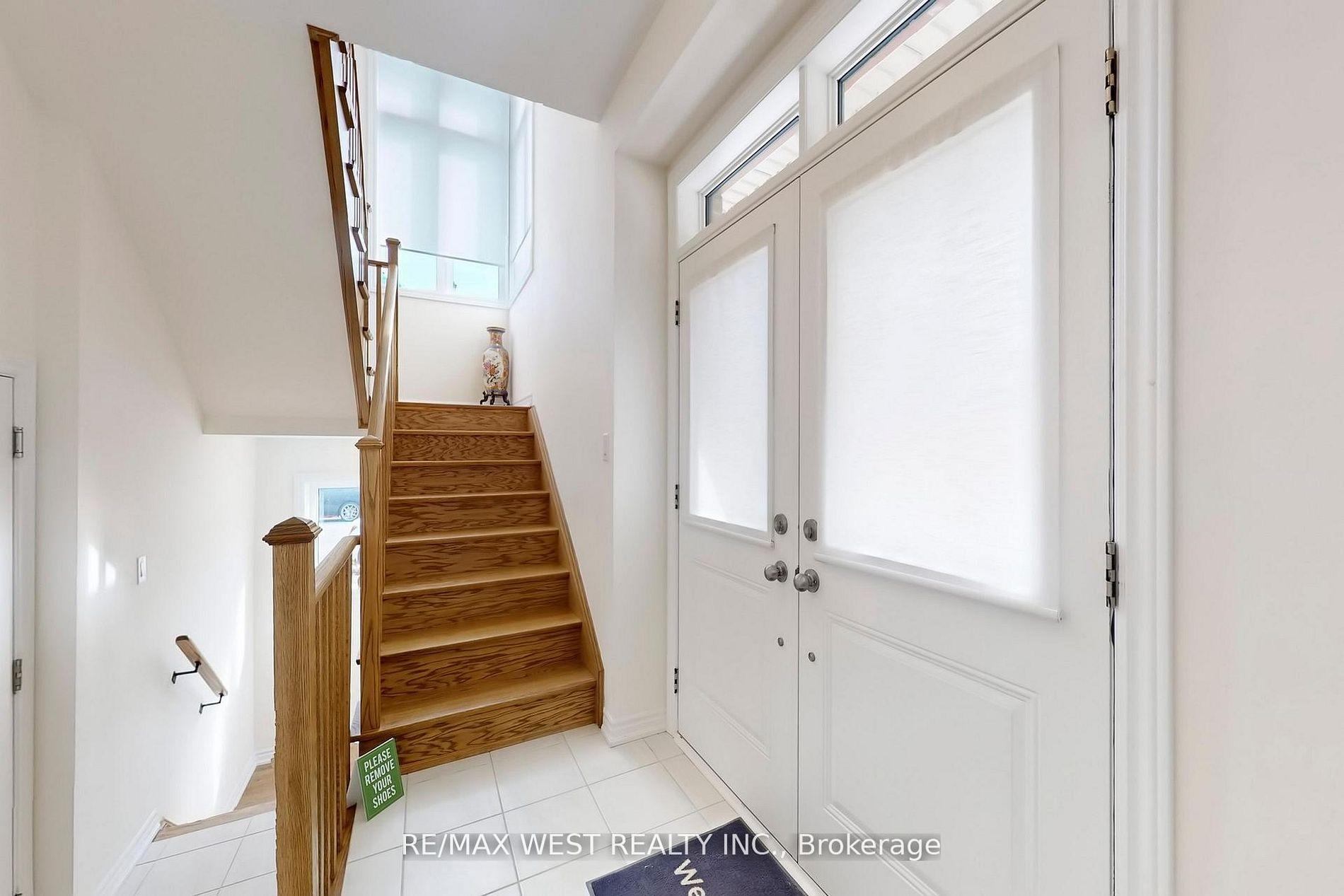 Photo 17 of 4 Haldimand Street, Vaughan, Kleinburg — HOMEH