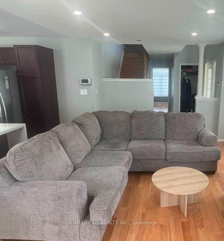 Photo 6 of 25 Hornett Way, Ajax, Central East — HOMEH