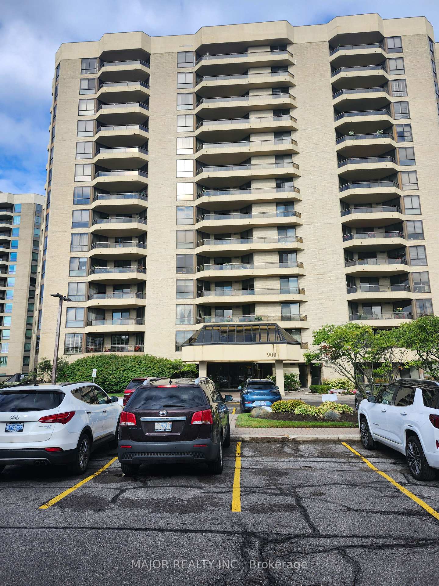 Photo of Unit 1403, 900 Wilson Road N