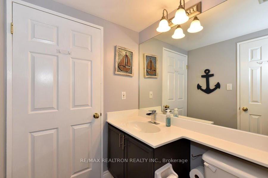 Photo 2 of Unit 814, 101 Subway Crescent, Etobicoke, Islington-City Centre West — HOMEH