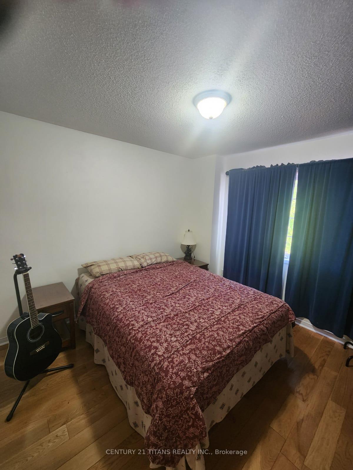 Photo 27 of 69 Rampart Crescent, Whitby, Williamsburg — HOMEH