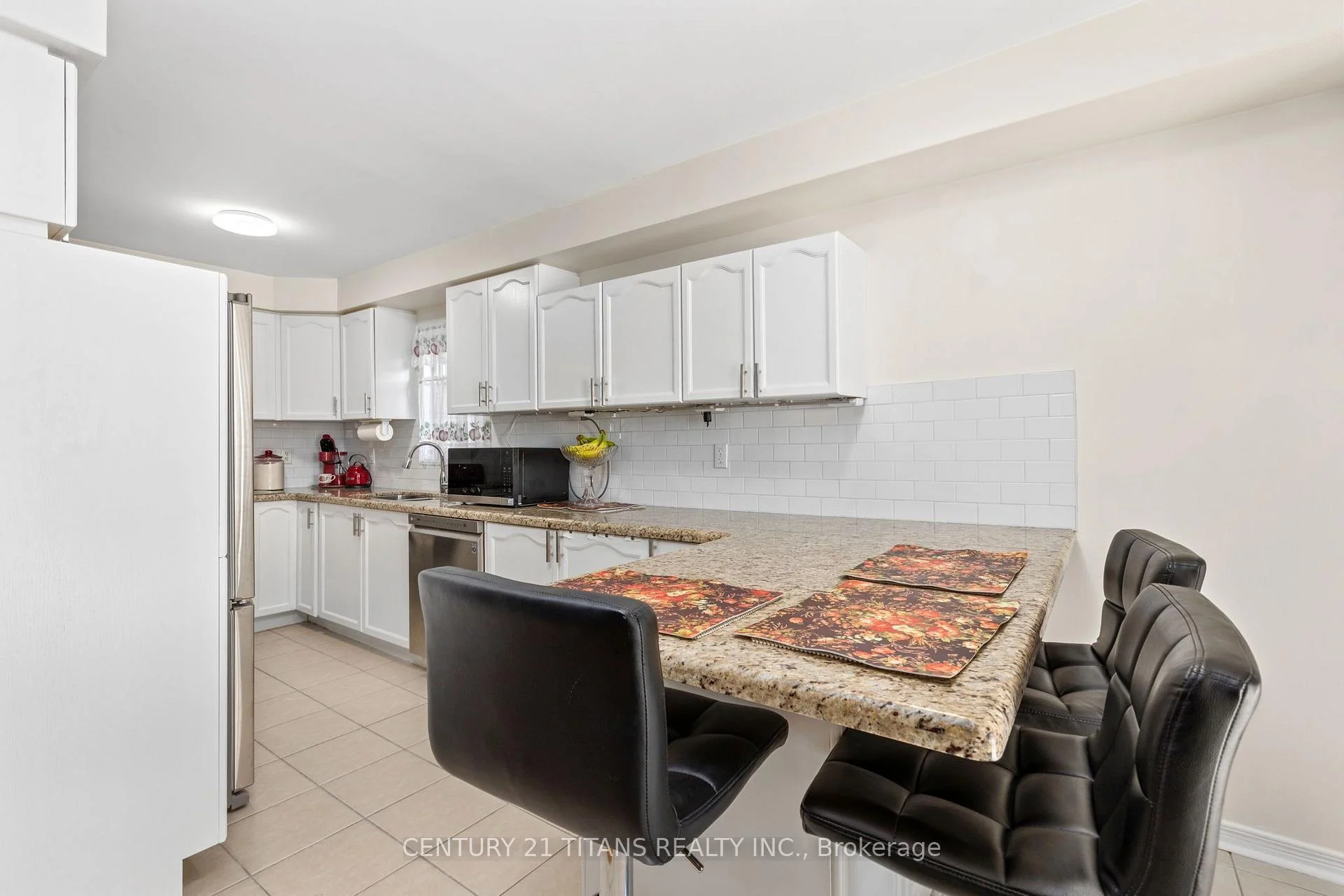 Photo 32 of 69 Rampart Crescent, Whitby, Williamsburg — HOMEH