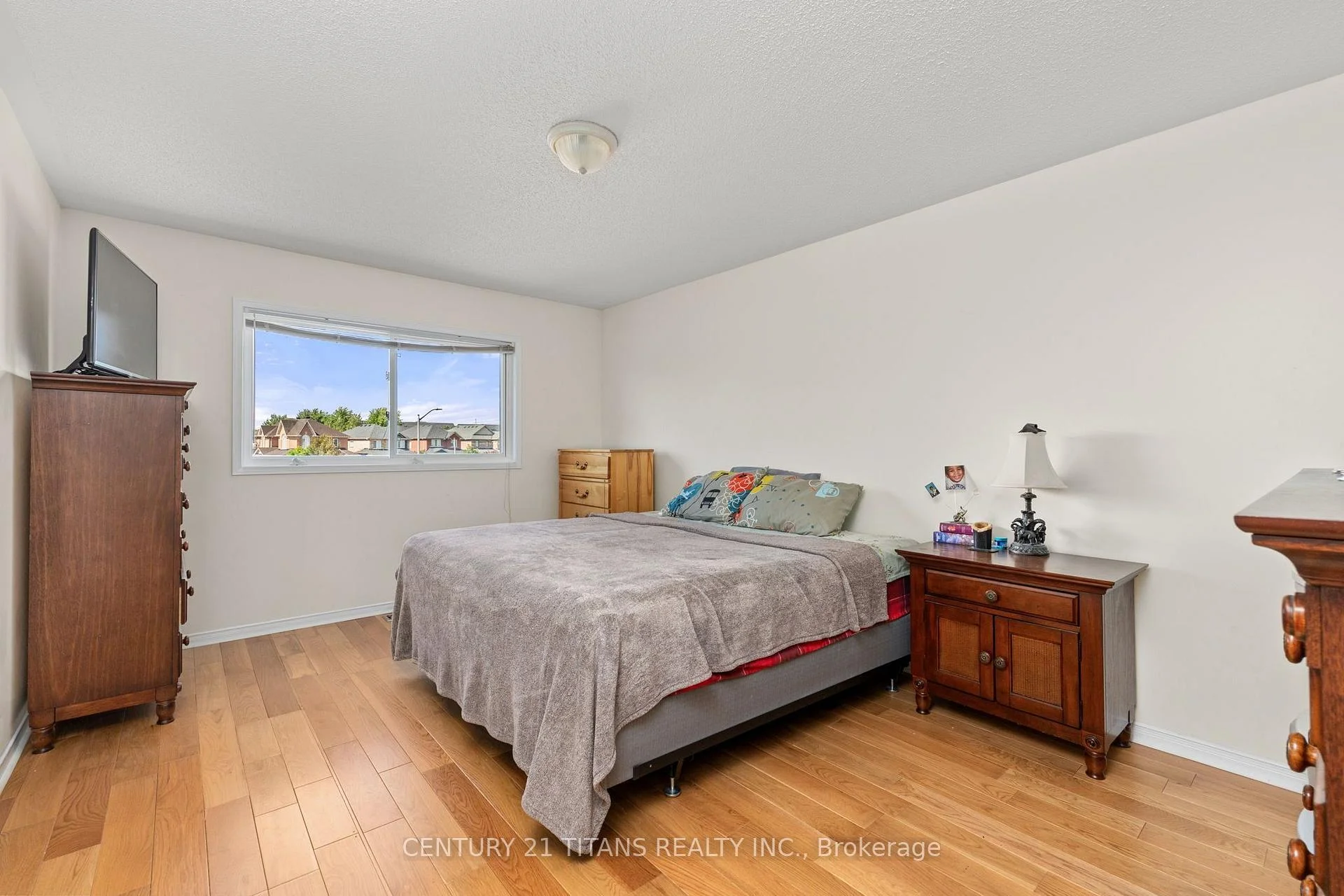 Photo 36 of 69 Rampart Crescent, Whitby, Williamsburg — HOMEH