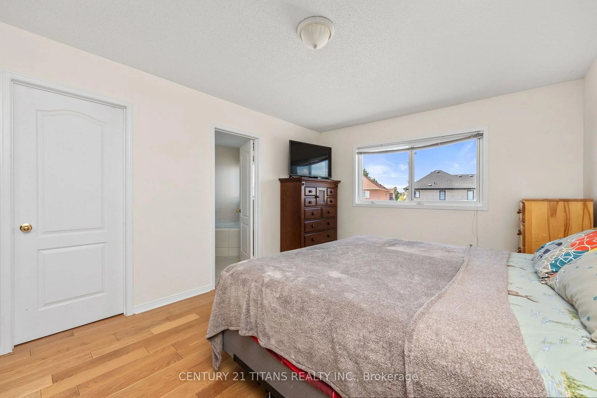 Photo 37 of 69 Rampart Crescent, Whitby, Williamsburg — HOMEH