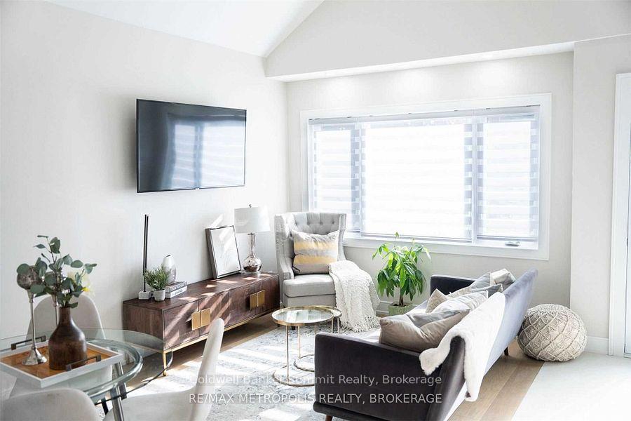 Photo 10 of 44 Ypres Road, Toronto, Keelesdale-Eglinton West — HOMEH