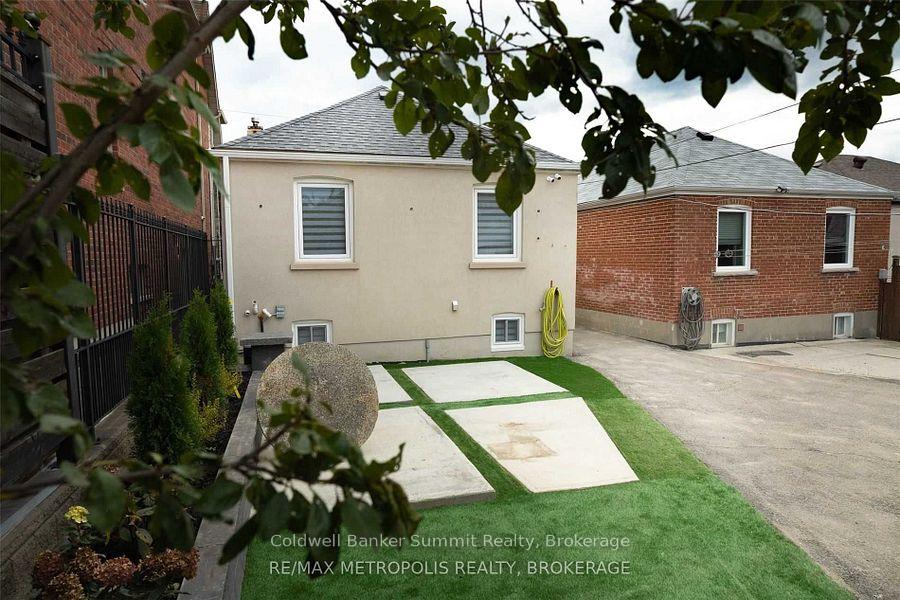 Photo 40 of 44 Ypres Road, Toronto, Keelesdale-Eglinton West — HOMEH