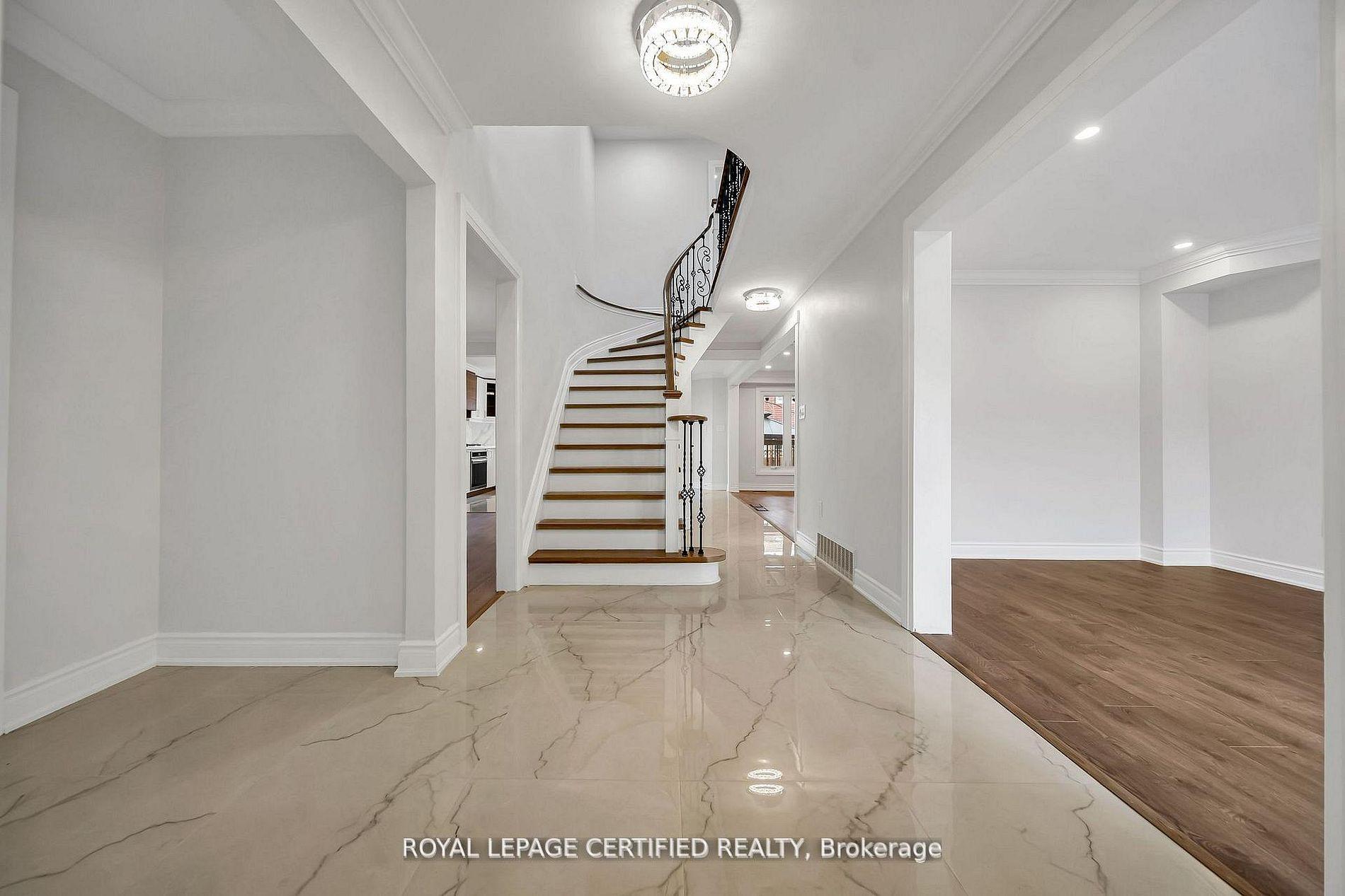 Photo 4 of 6062 Prairie Circle, Mississauga, Lisgar — HOMEH