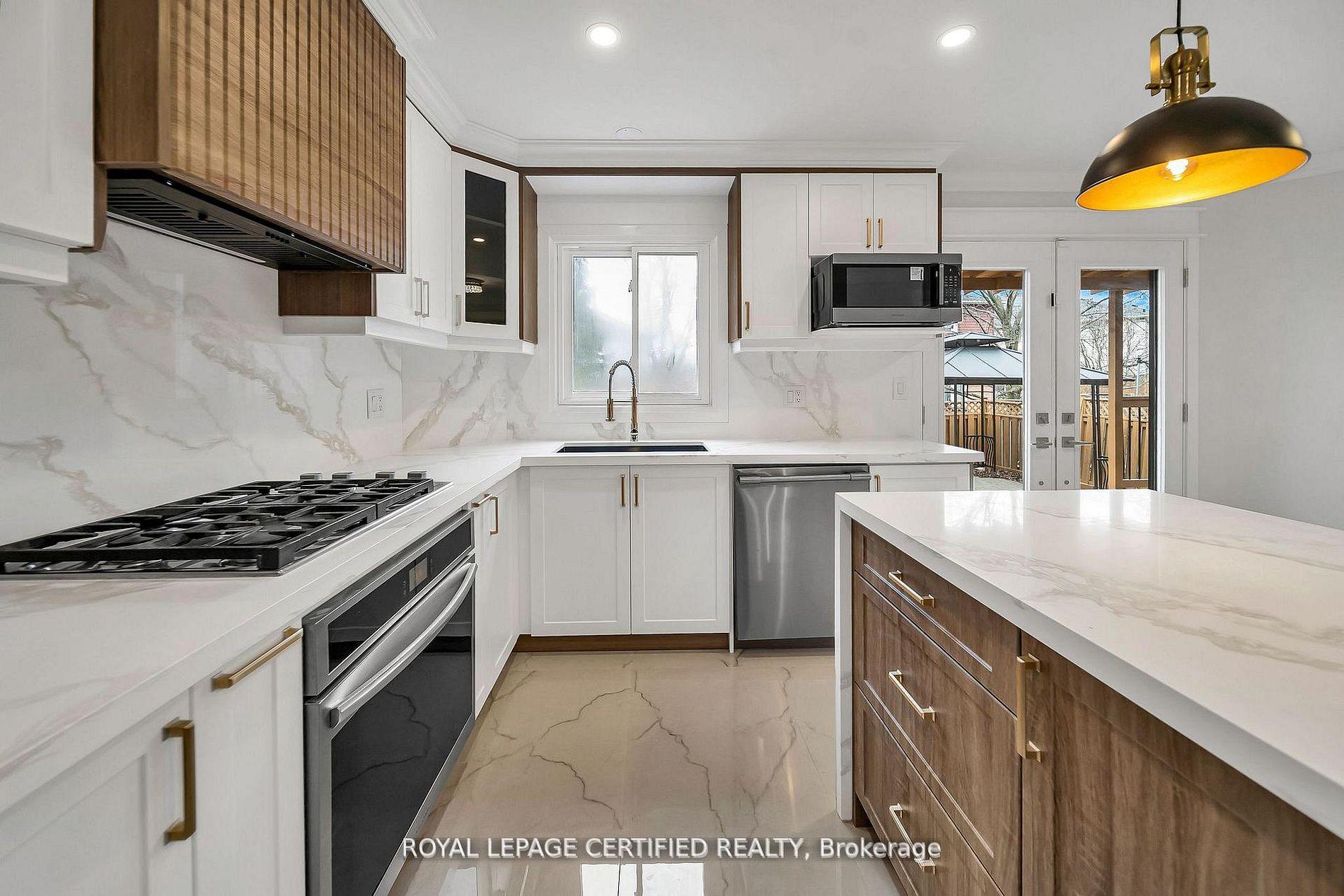 Photo 12 of 6062 Prairie Circle, Mississauga, Lisgar — HOMEH