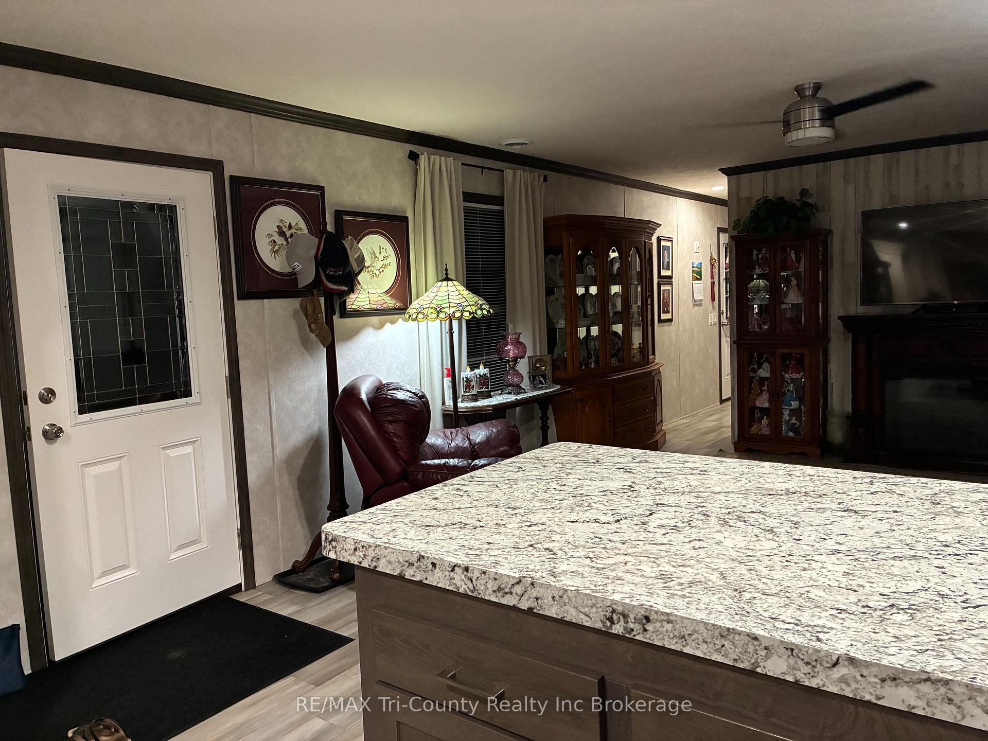 Photo 5 of 11981 Plank Road, Bayham, Rural Bayham — HOMEH