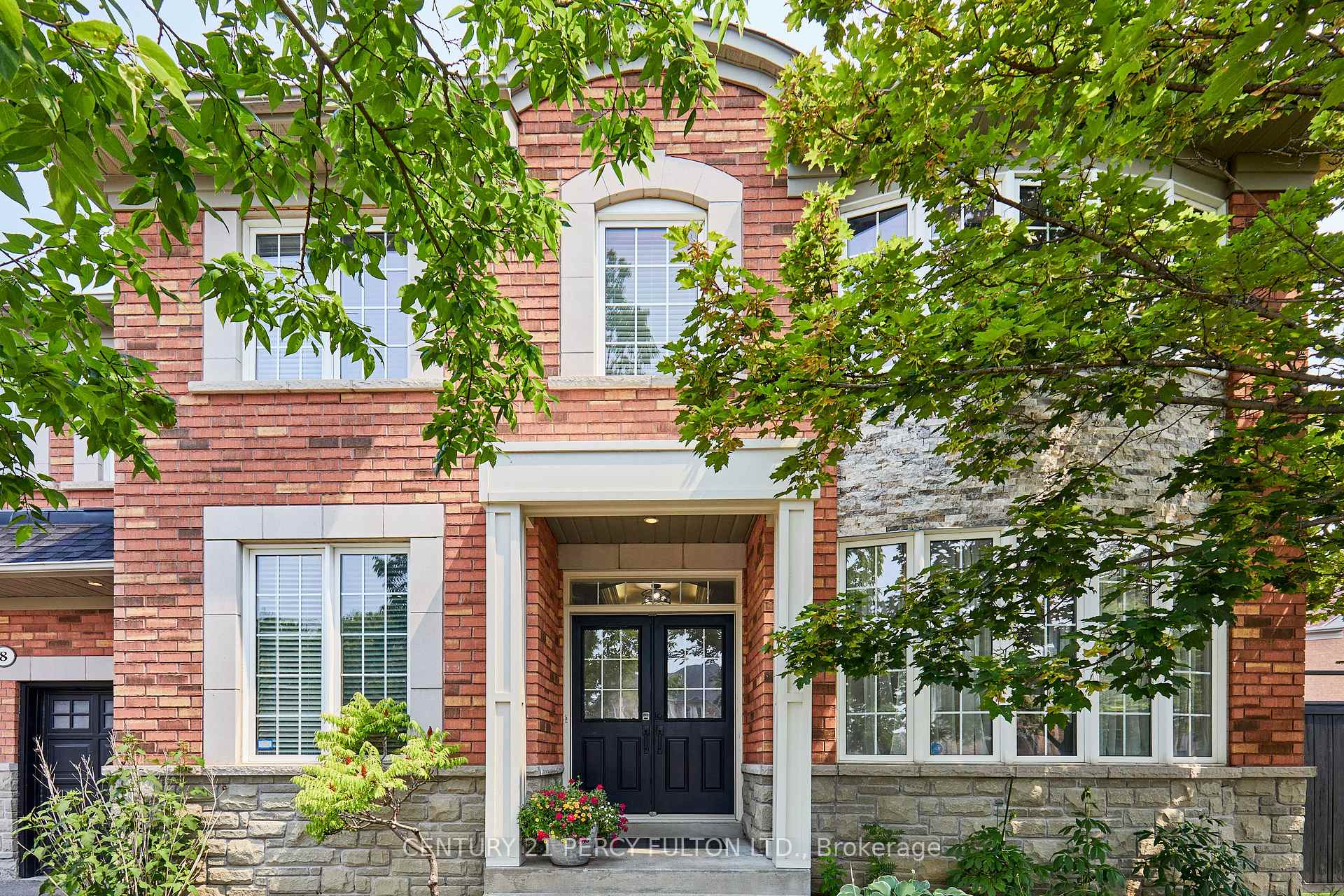 Photo 3 of 8 Mackeller Court, Ajax, Northwest Ajax — HOMEH