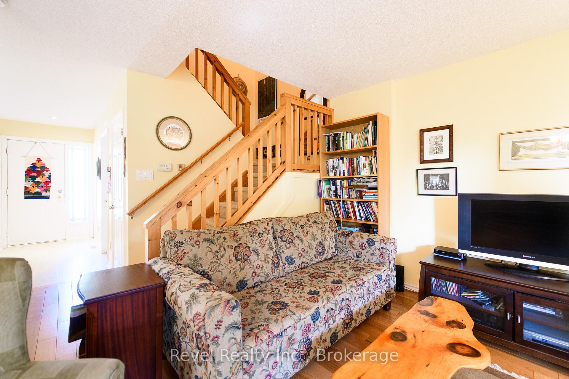 Photo 5 of Unit 51, 145 Fairway Crescent, Collingwood — HOMEH