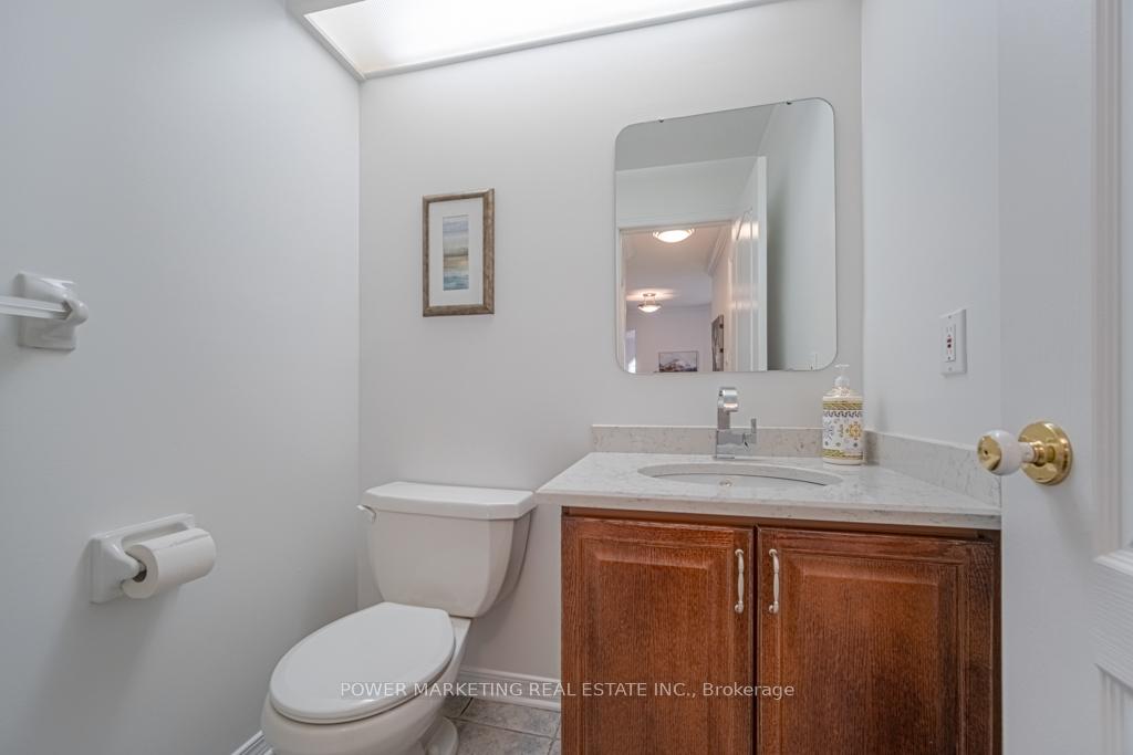 Photo 23 of 29 Taj Court, Ottawa, Hunt Club Park — HOMEH