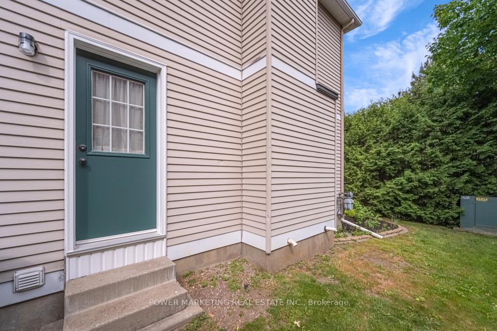 Photo 41 of 29 Taj Court, Ottawa, Hunt Club Park — HOMEH