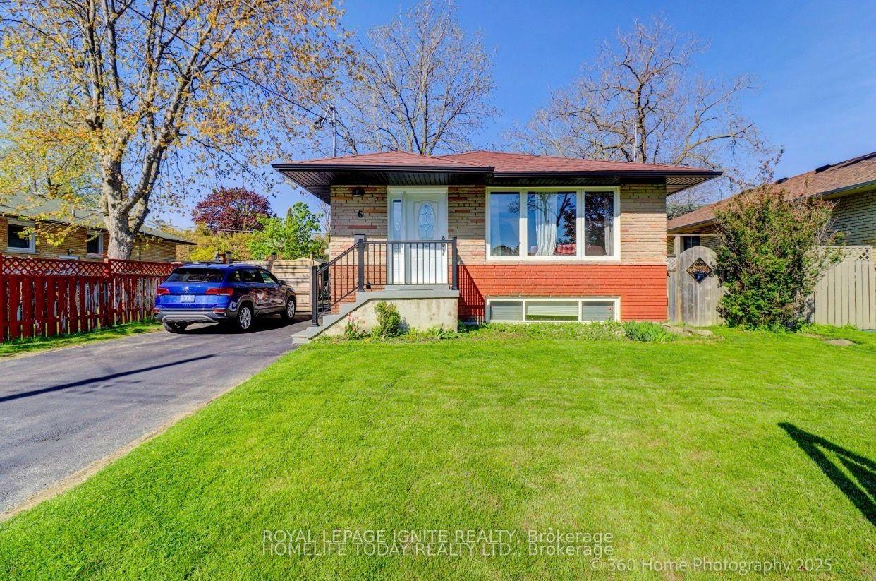 Photo 2 of 6 Greyabbey Trail, Scarborough, Guildwood — HOMEH