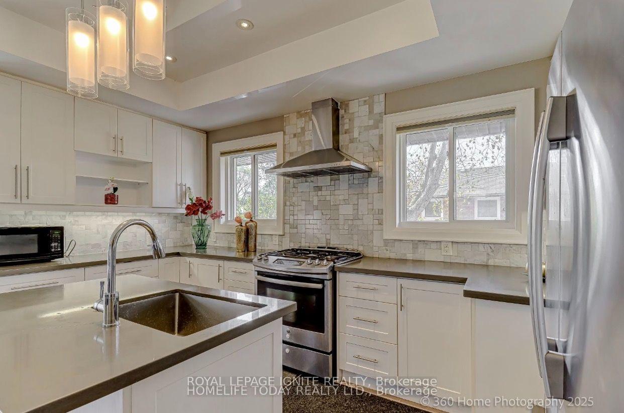 Photo 6 of 6 Greyabbey Trail, Scarborough, Guildwood — HOMEH