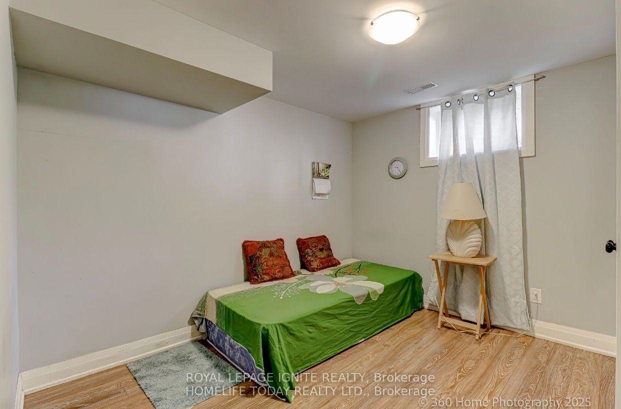 Photo 20 of 6 Greyabbey Trail, Scarborough, Guildwood — HOMEH