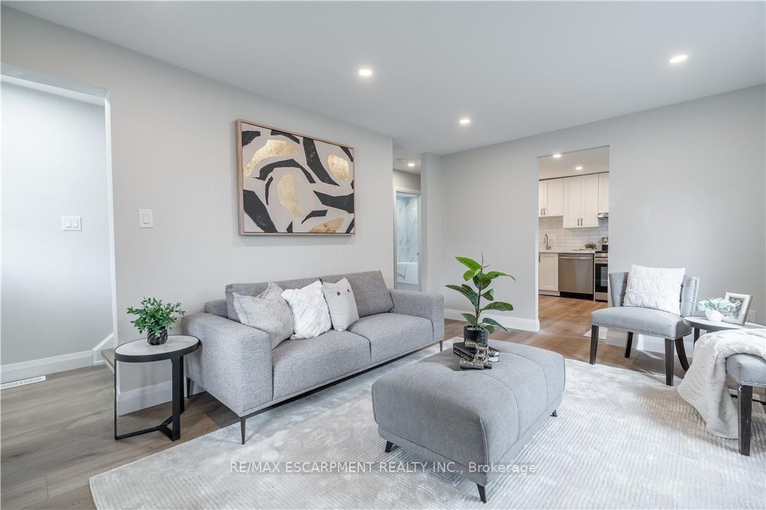 Photo 6 of 88 Ivon Avenue, Hamilton, Normanhurst — HOMEH