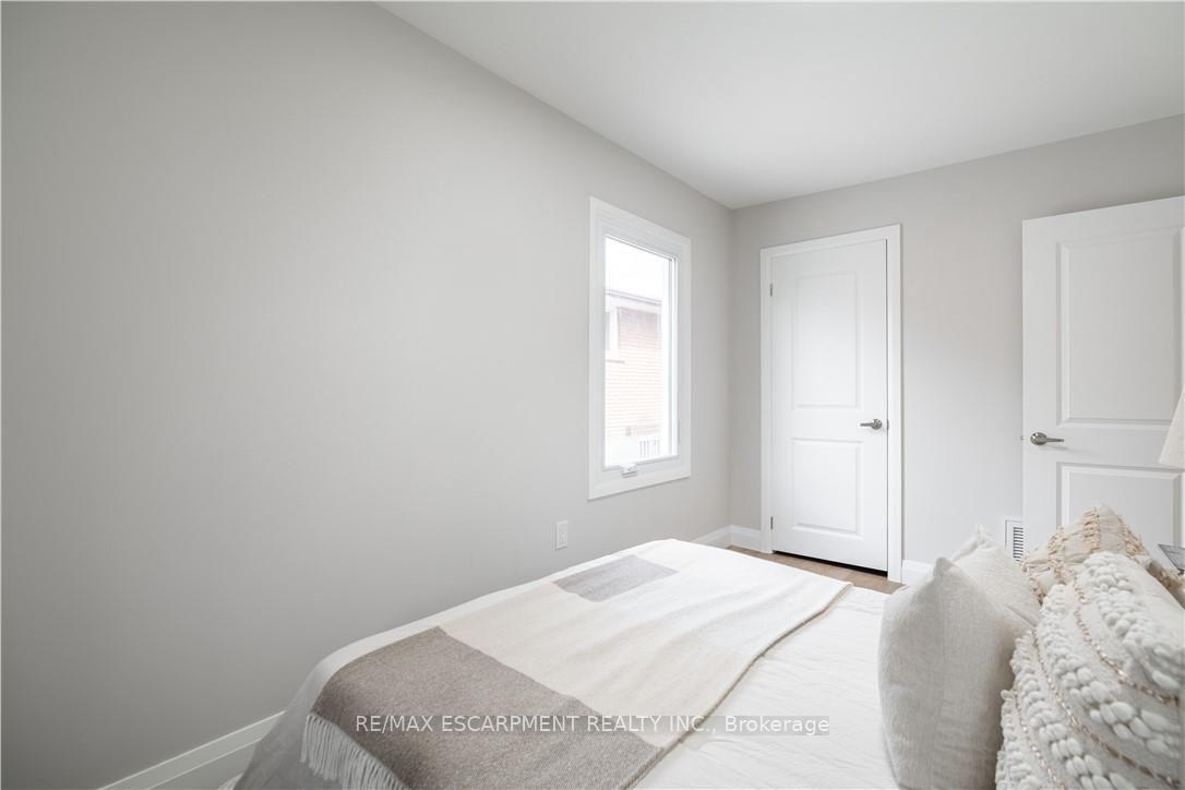 Photo 17 of 88 Ivon Avenue, Hamilton, Normanhurst — HOMEH