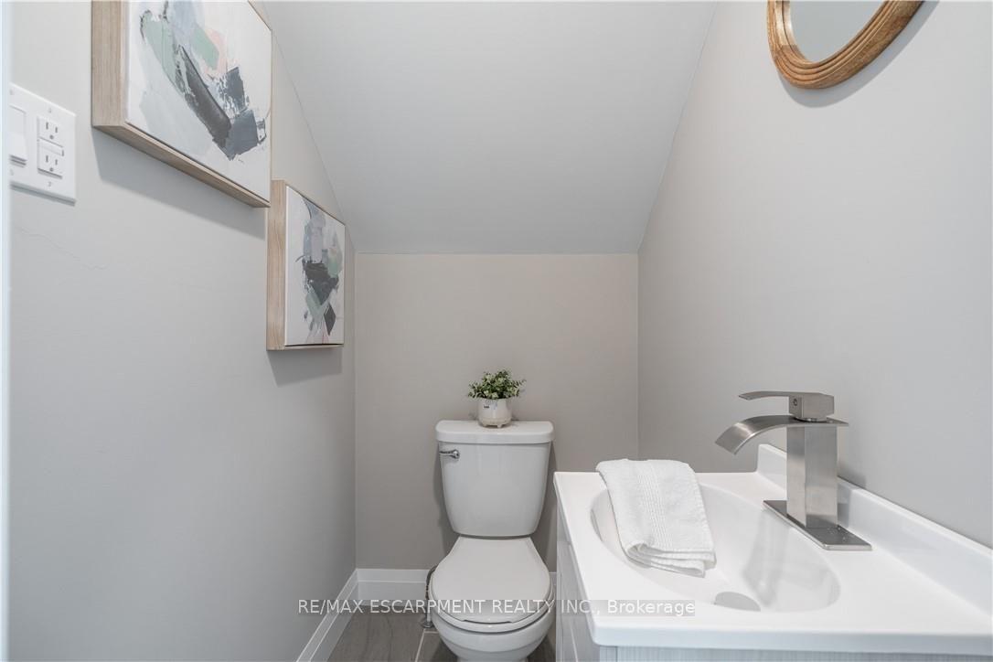 Photo 25 of 88 Ivon Avenue, Hamilton, Normanhurst — HOMEH