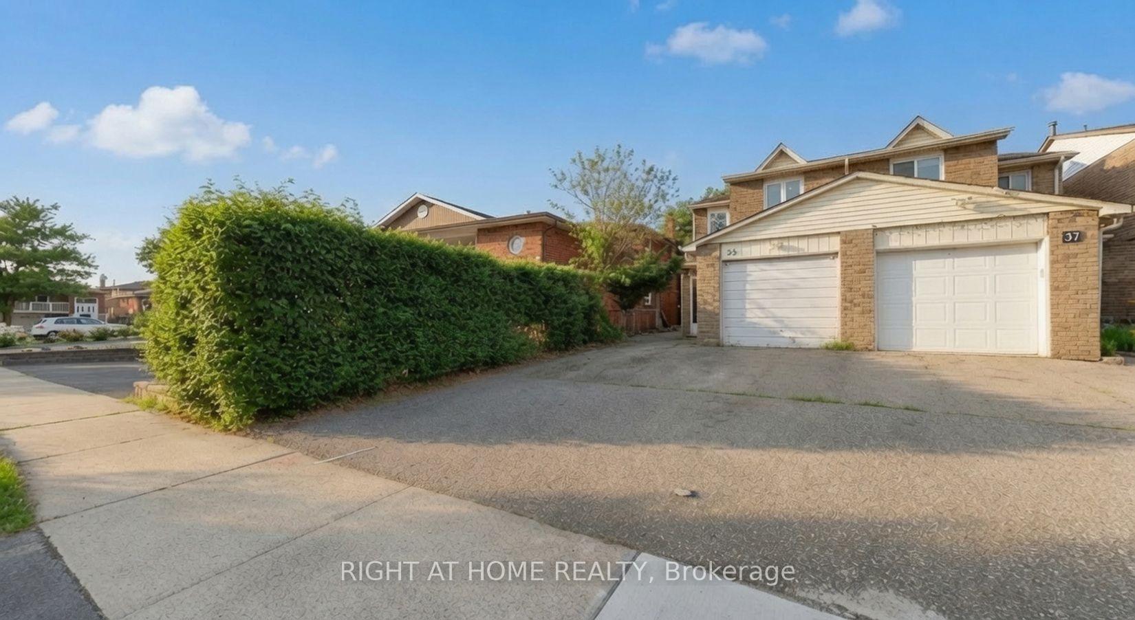 Photo 5 of 35 Chalfield Lane, Mississauga, Rathwood — HOMEH