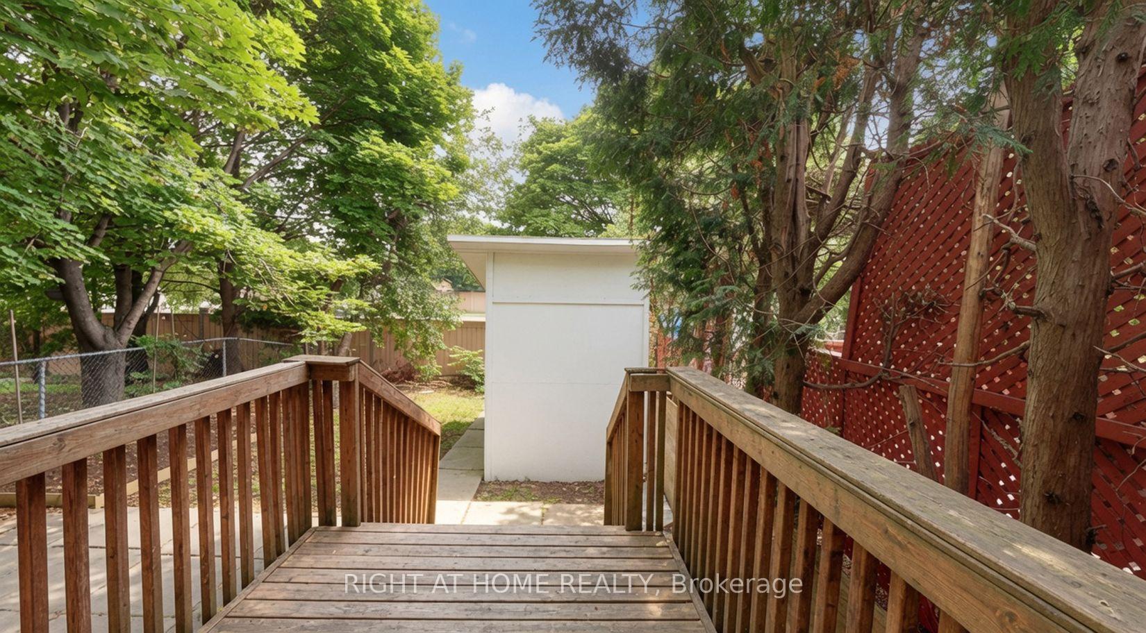 Photo 14 of 35 Chalfield Lane, Mississauga, Rathwood — HOMEH
