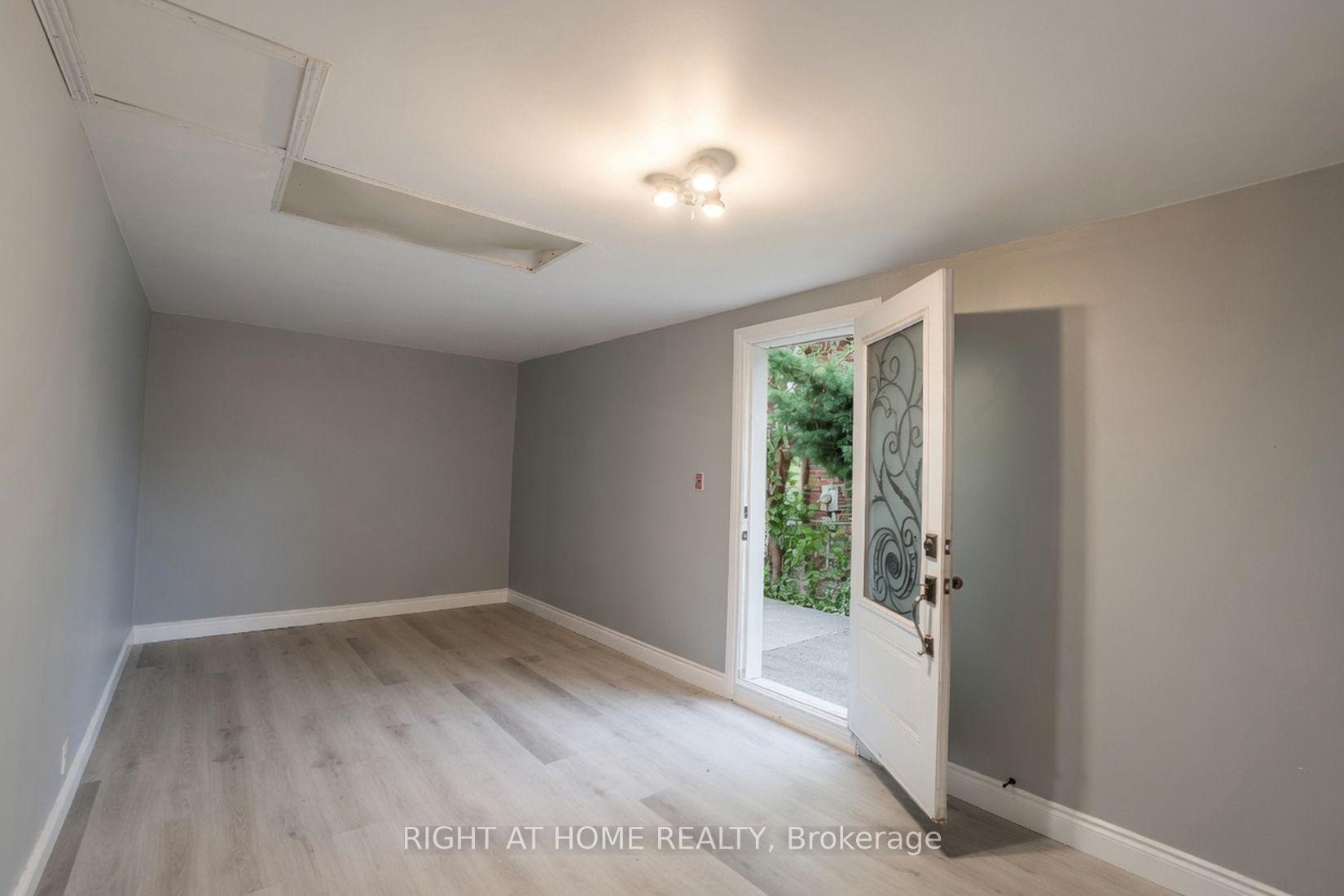 Photo 19 of 35 Chalfield Lane, Mississauga, Rathwood — HOMEH