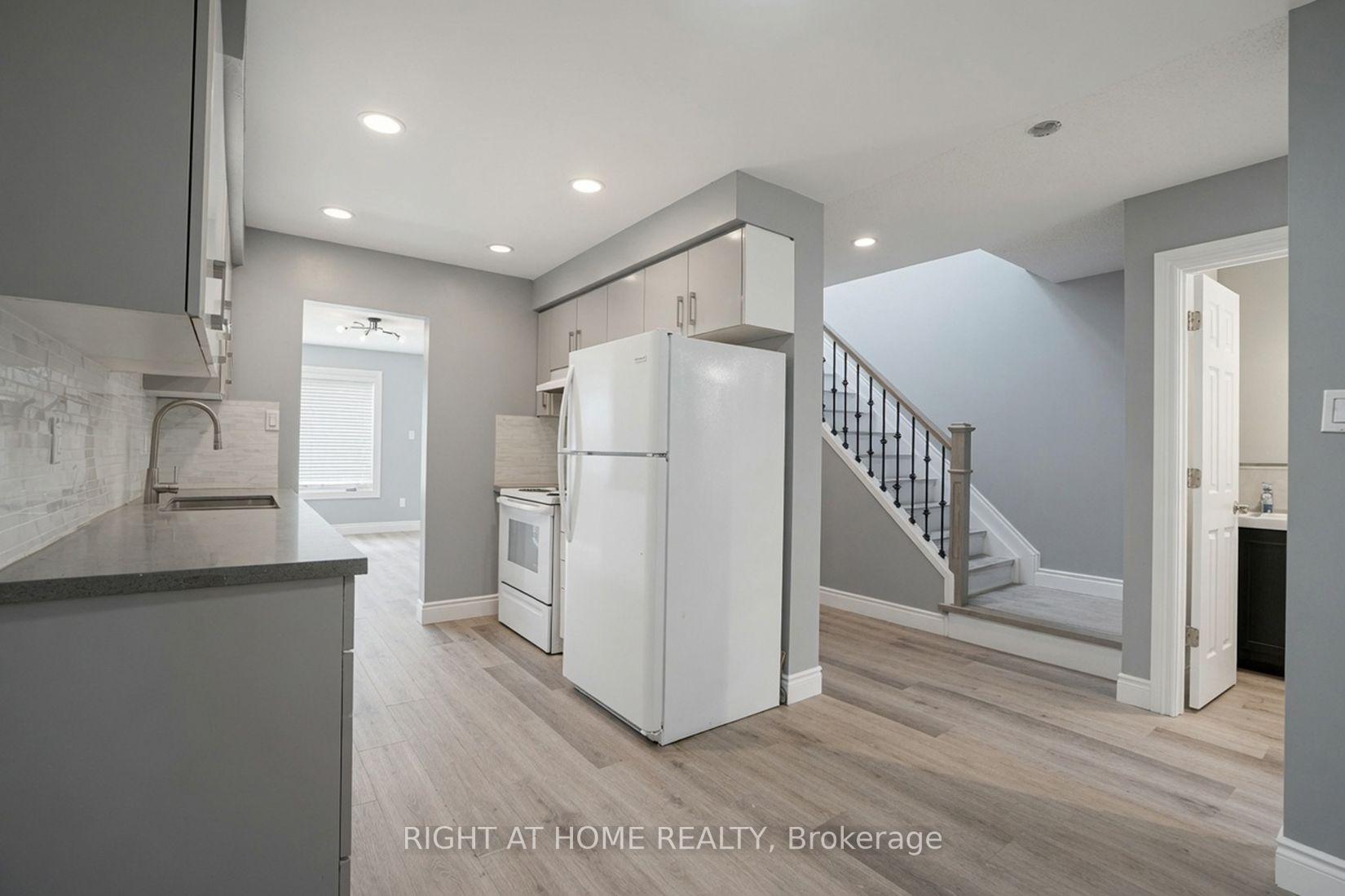 Photo 20 of 35 Chalfield Lane, Mississauga, Rathwood — HOMEH