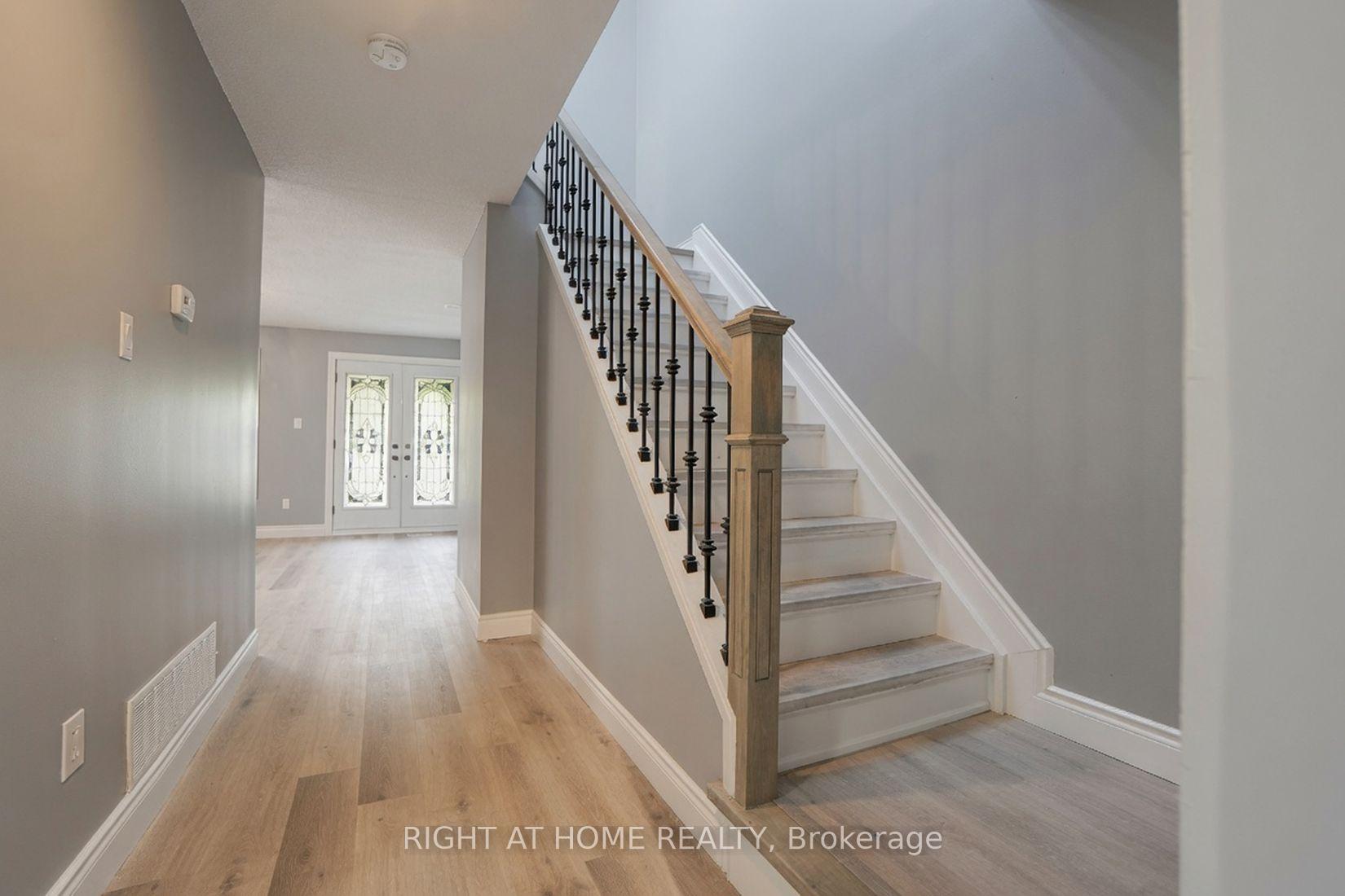 Photo 23 of 35 Chalfield Lane, Mississauga, Rathwood — HOMEH