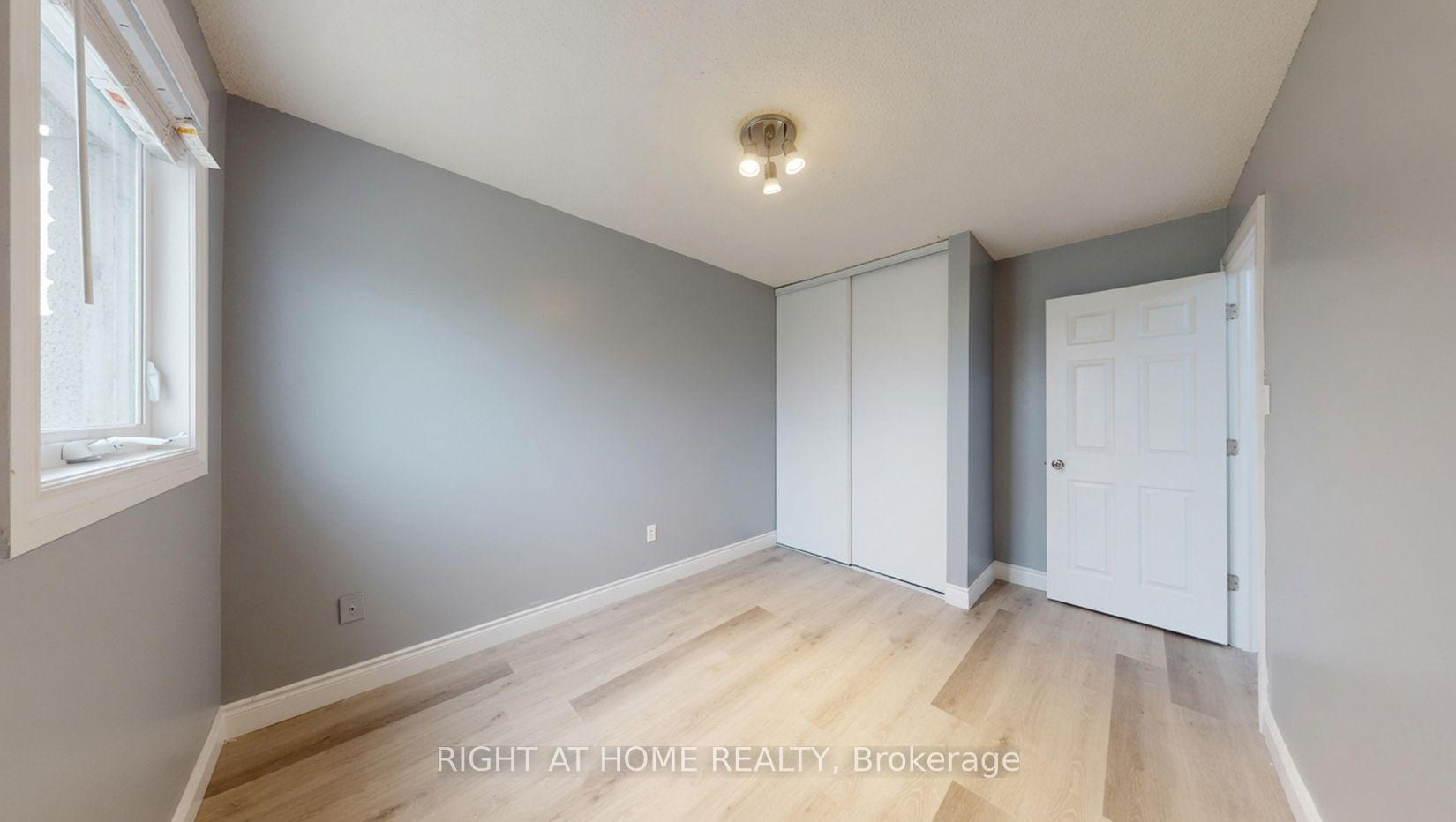 Photo 33 of 35 Chalfield Lane, Mississauga, Rathwood — HOMEH
