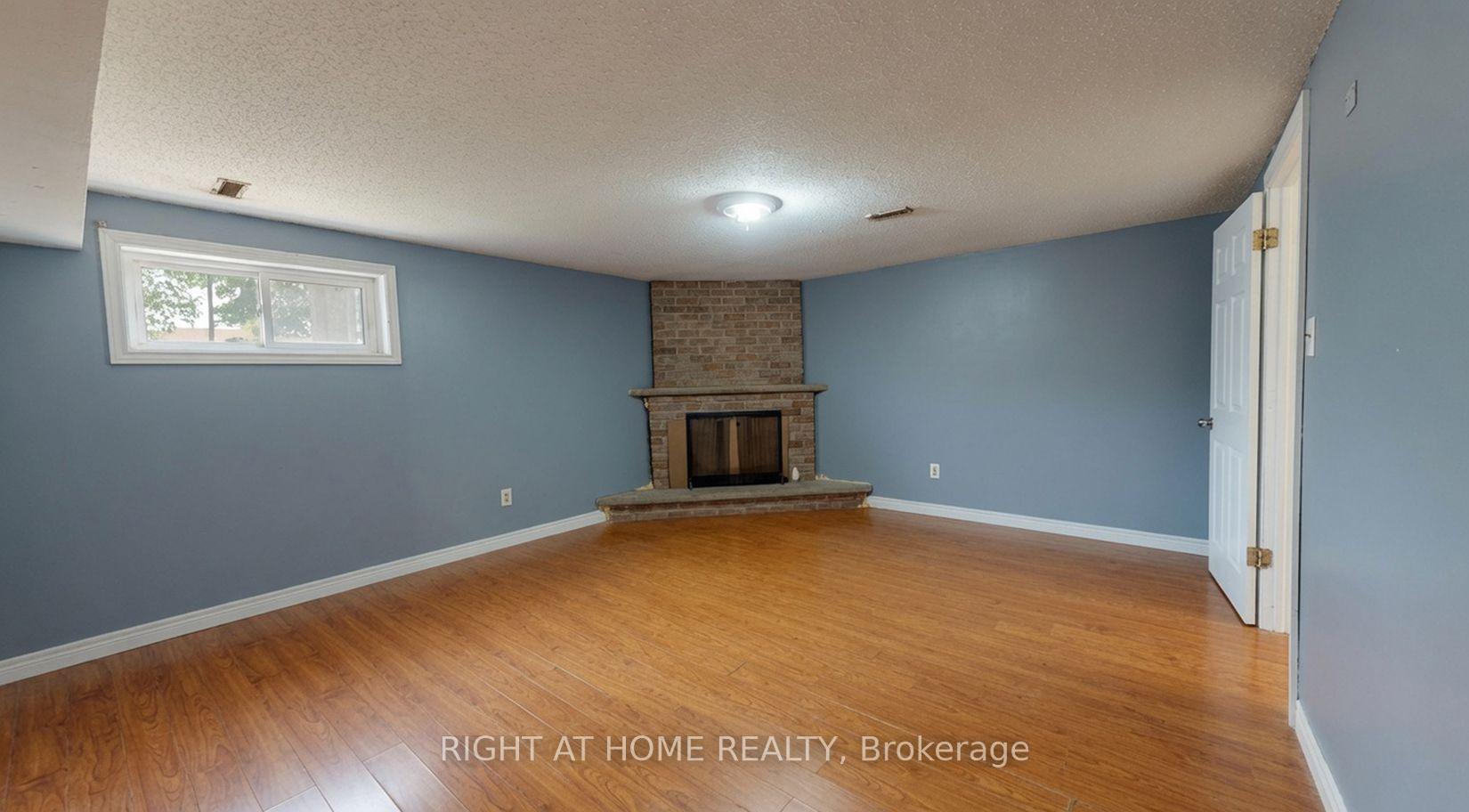 Photo 38 of 35 Chalfield Lane, Mississauga, Rathwood — HOMEH