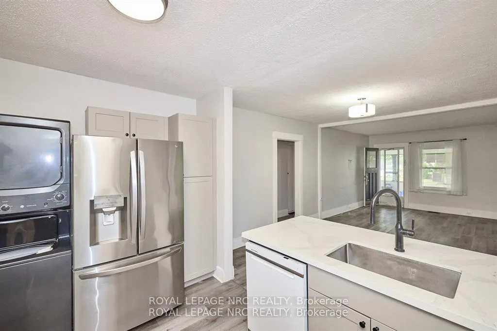 Photo 18 of 108 Carlton Street, St. Catharines, Haig — HOMEH