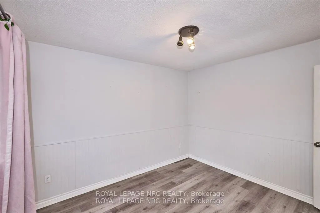 Photo 30 of 108 Carlton Street, St. Catharines, Haig — HOMEH