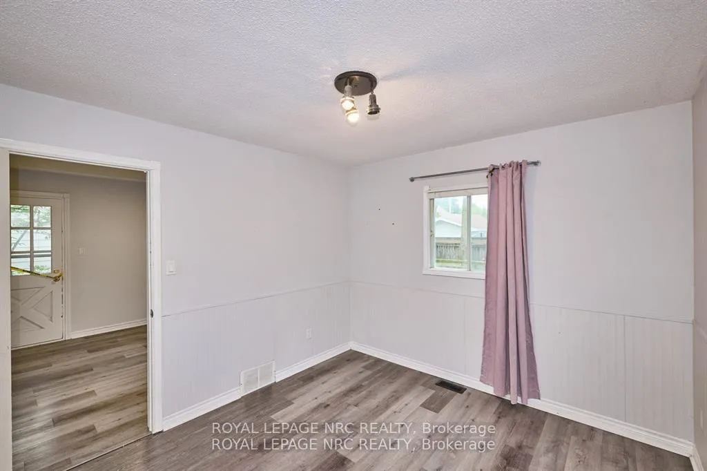 Photo 32 of 108 Carlton Street, St. Catharines, Haig — HOMEH