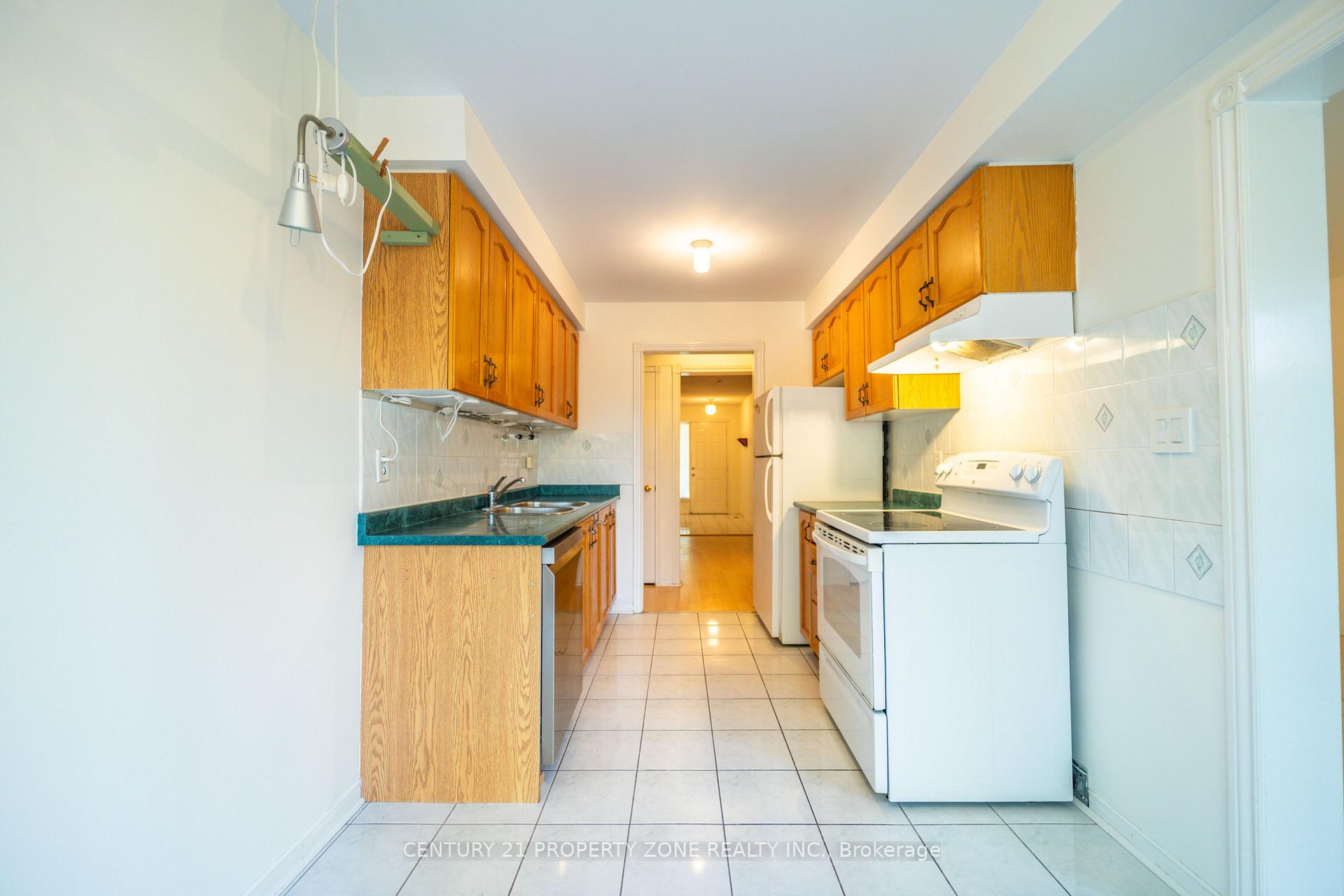 Photo 22 of Unit 49, 35 Malta Avenue, Brampton, Fletcher's Creek South — HOMEH