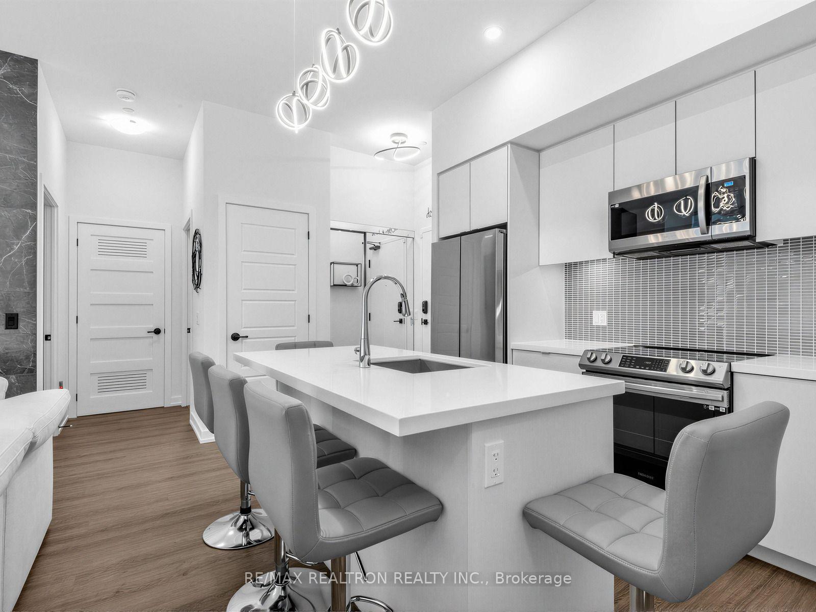 Photo 8 of Unit 121, 415 Sea Ray Avenue, Innisfil, Rural Innisfil — HOMEH