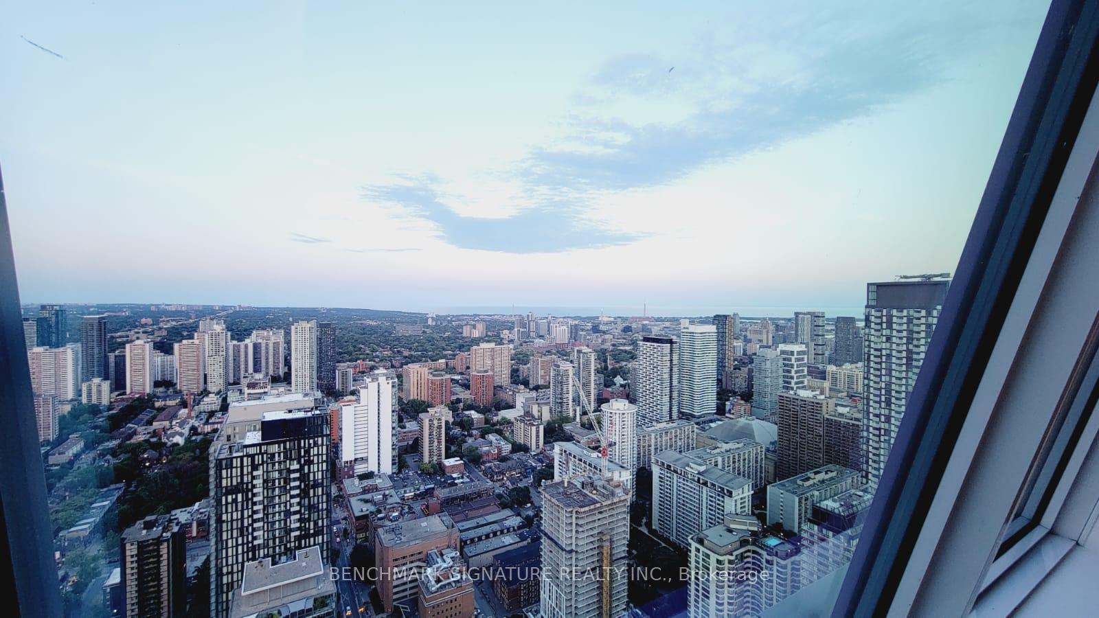 Photo of Unit 6007, 8 Wellesley Street W