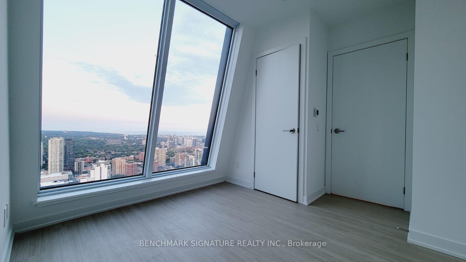 Photo 9 of Unit 6007, 8 Wellesley Street W, Toronto, Bay Street Corridor — HOMEH