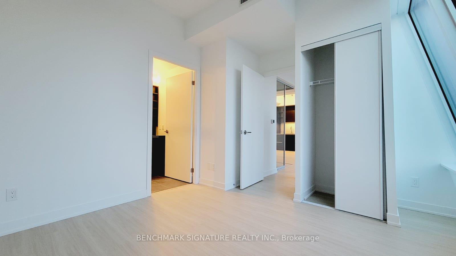Photo 15 of Unit 6007, 8 Wellesley Street W, Toronto, Bay Street Corridor — HOMEH